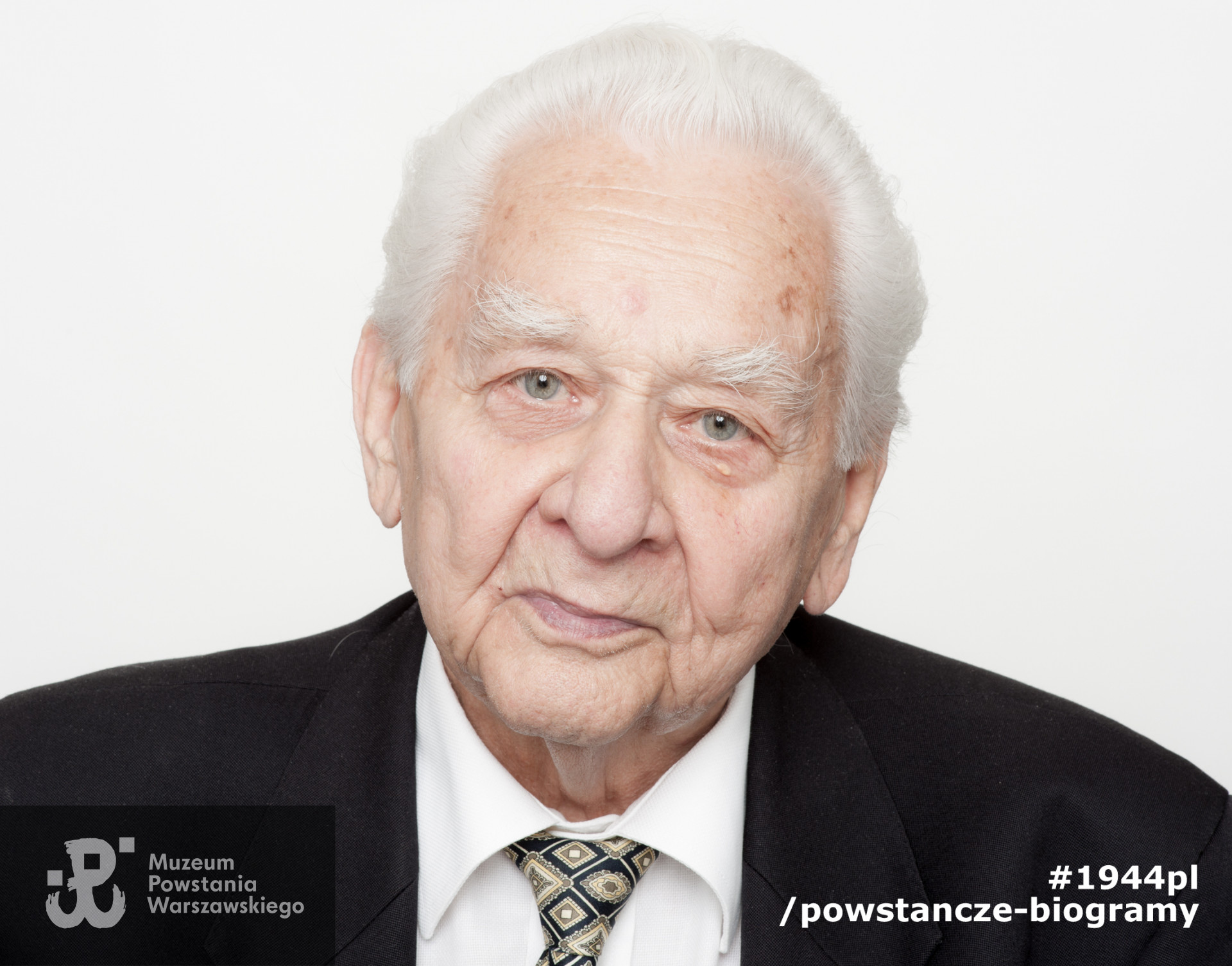 Zdjęcie z serii portretów Powstańców Warszawskich wykonanych w ramach projektu "1944/70/2014" realizowanego przez grupę WWPHOTO dla uczczenia 70. rocznicy wybuchu Powstania Warszawskiego. Muzeum Powstania Warszawskiego, 22.07-04.08 2013.