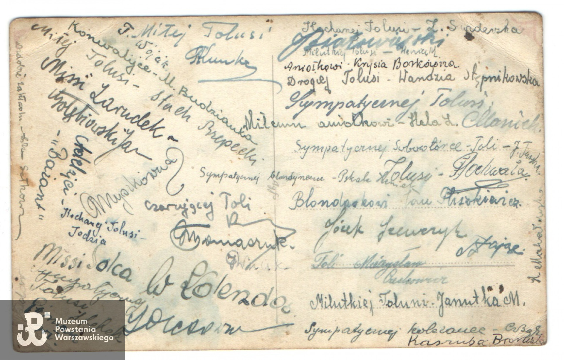  rewers fotografii z dedykacjami i podpisami  uczniów. Fot. ze zbiorów rodzinnych, udostępnił p. Michał Turski