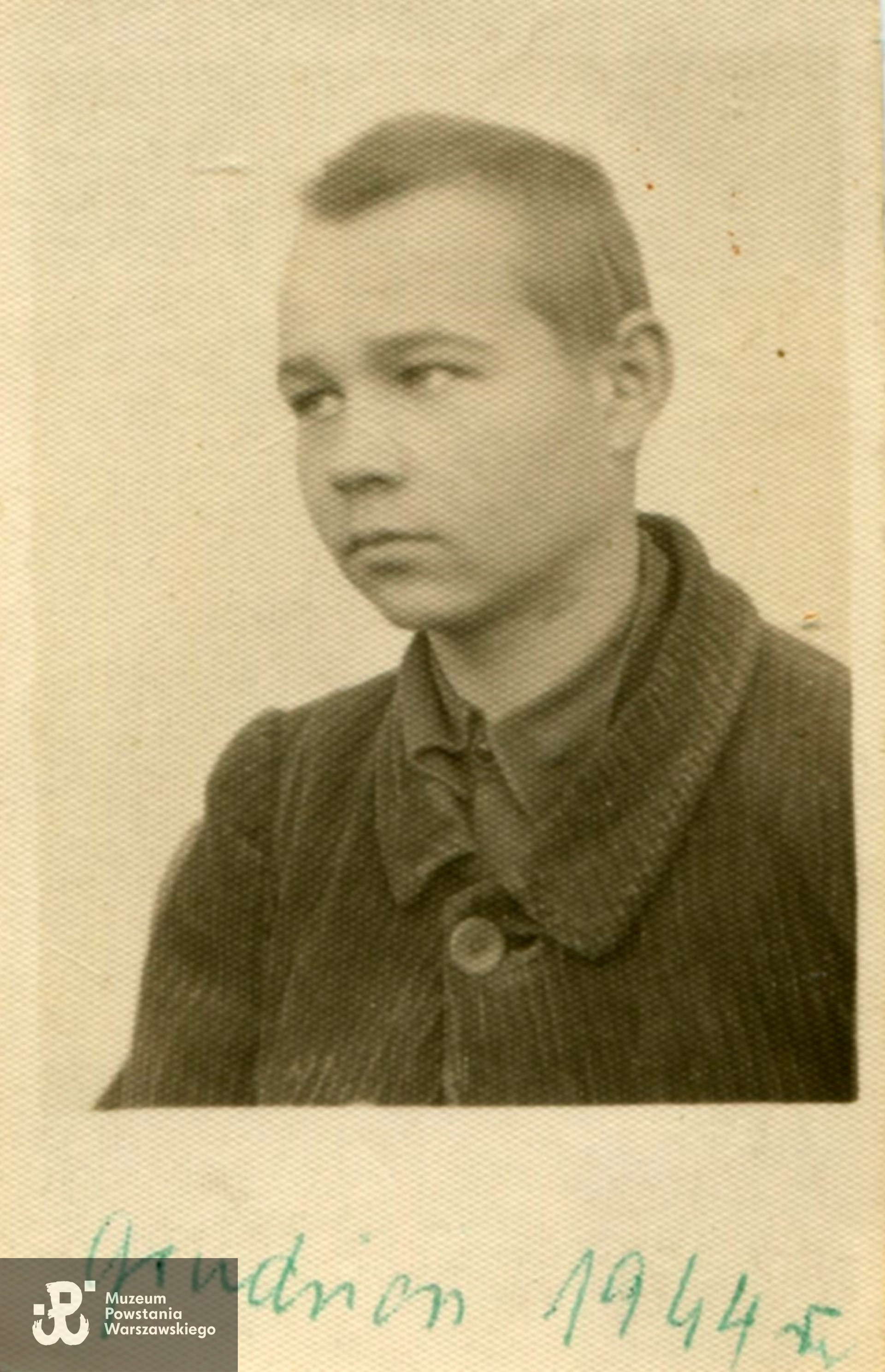 Fot. ze zbiorów  rodzinnych,  skan wykonano w Muzeum Powstania Warszawskiego, Teczki personalne uczestników Powstania Warszawskiego: Rogowski Jan Krystian, 