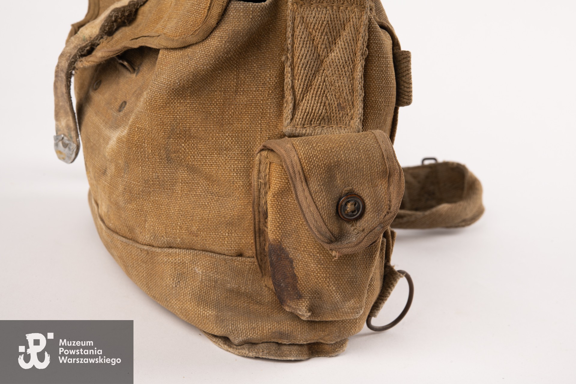 Powstańczy chlebak Zdzisława Dziewońskiego ps. Jastrząb.  Zbiory rodzinne Katarzyny i Adama  Dziewońskich. Fot. Katarzyna Stefanowska, MPW