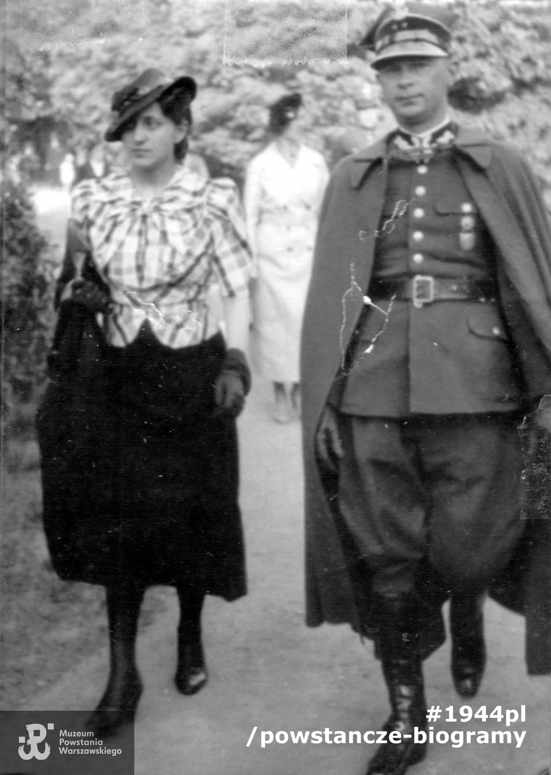 Por. Wacław Chojna z żoną Marią w Solankach, 1936 r. Fotografia ze zbiorów rodzinnych, skan udostępniła p. Agnieszka Ławacz-Sampanis