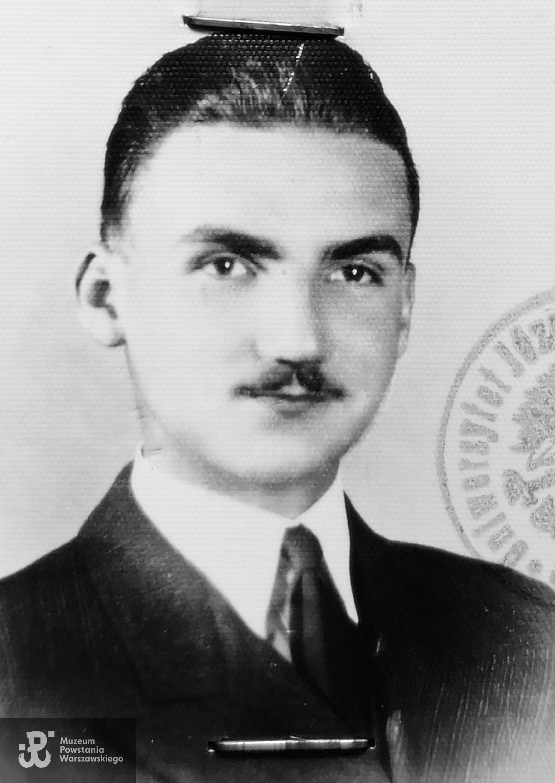 kpr. pchor. Eustachy Roman Kornecki ps. Marek (1919-1944). Fot.  z dokumentacji z okresu studiów, skan udostępnił p. Zbigniew Jan Tyszka