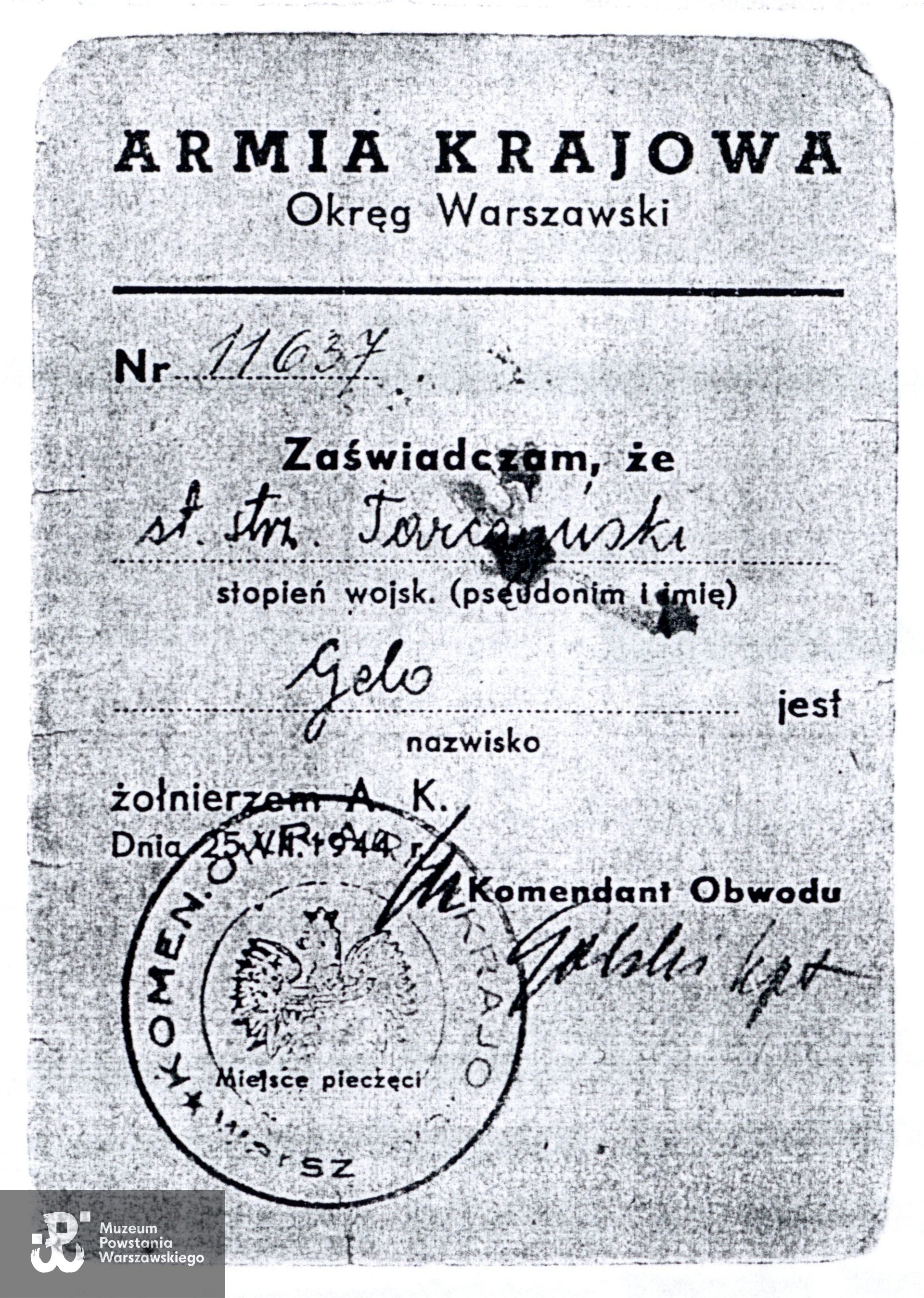 Kserokopia legitymacji AK Eugeniusza Gelo ps. Tarczyński. Źródło: Muzeum Powstania Warszawskiego, Teczki personalne uczestników Powstania Warszawskiego: Gelo Eugeniusz