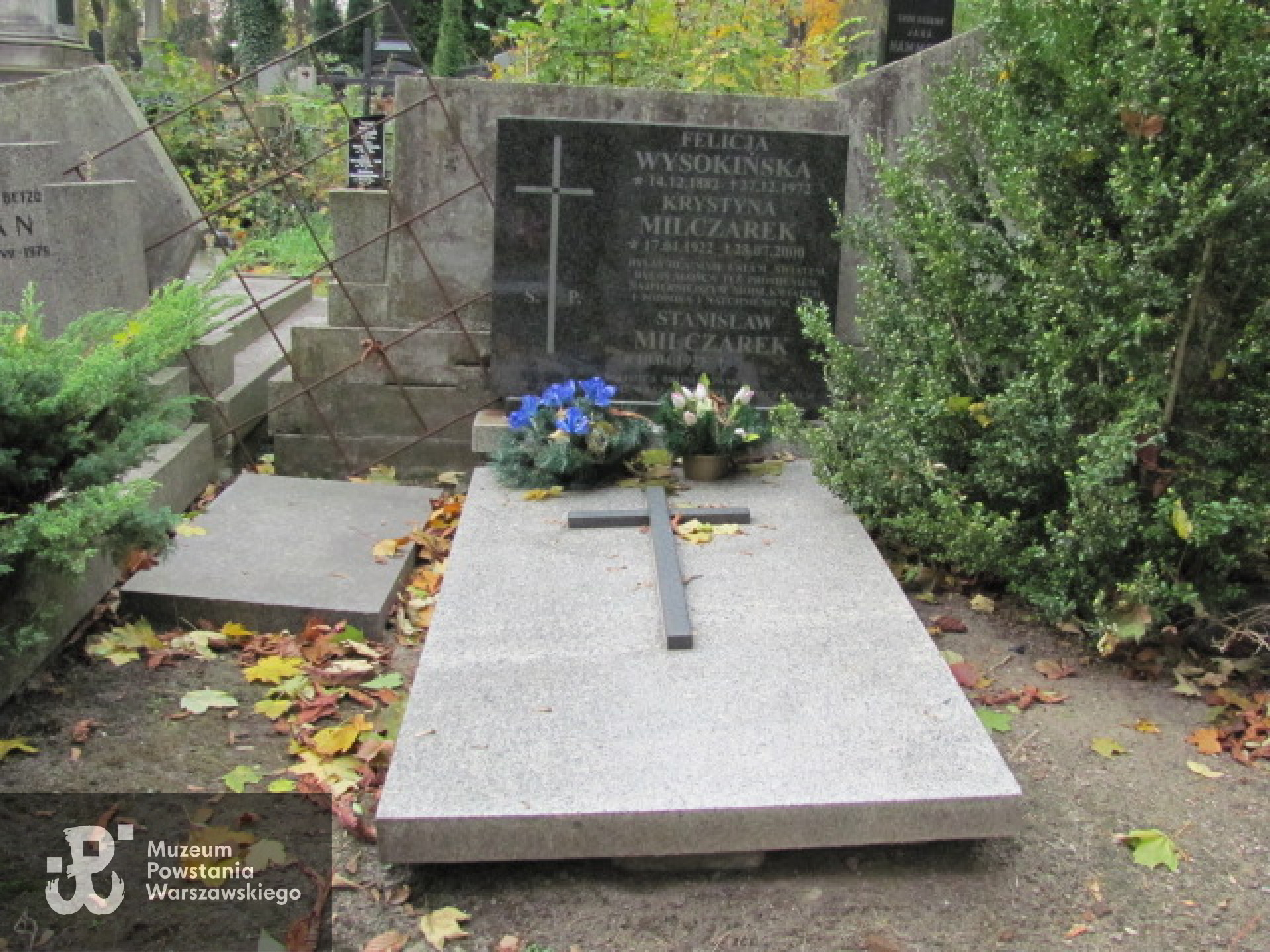 Cmentarz Ewangelicko-Augsburski w Warszawie,  źródło: wawamlynarska.grobonet.com/grobonet.