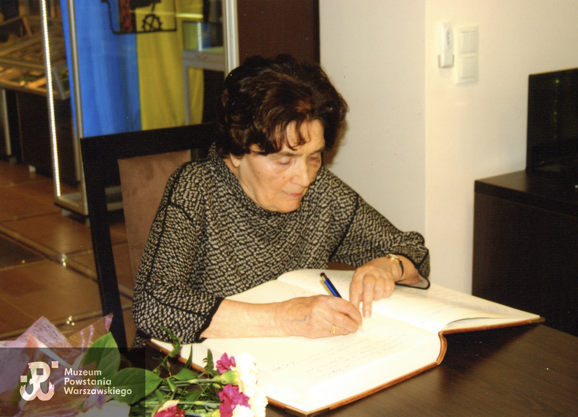 Ze zbiorów Pani Teresy Neuman, do wykonania kopii udostępnił p. Wojciech Fudala, wnuk Teresy Wandy Neuman z d. Rose. Skany wykonano w Muzeum Powstania Warszawskiego w maju 2023 r.