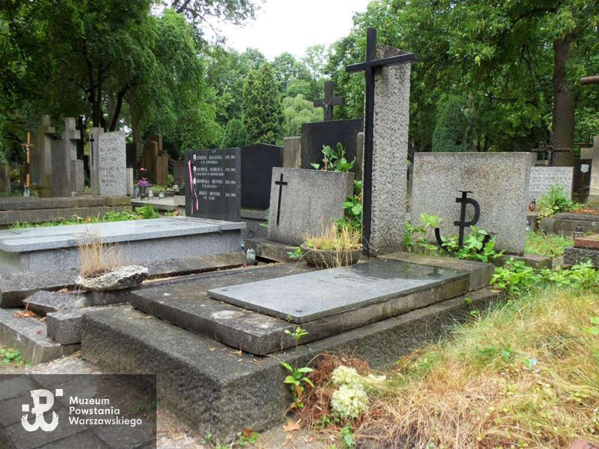 Fot. Warszawskie Zabytkowe Pomniki Nagrobne - <i>cmentarze.um.warszawa.pl</i>