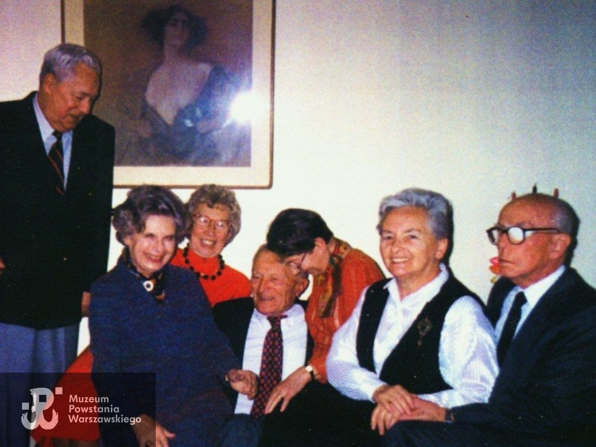 Od lewej : Maciej Szymański, Irena Karaszewicz Tokarzewska Petrusewicz, Janka Kędzierska, Wiesław Kędzierski, Zosia Harasimowicz Kirste, Hanna Kamler Szymańska i Maciej Kirste - Beaconsfield, Quebec 1995