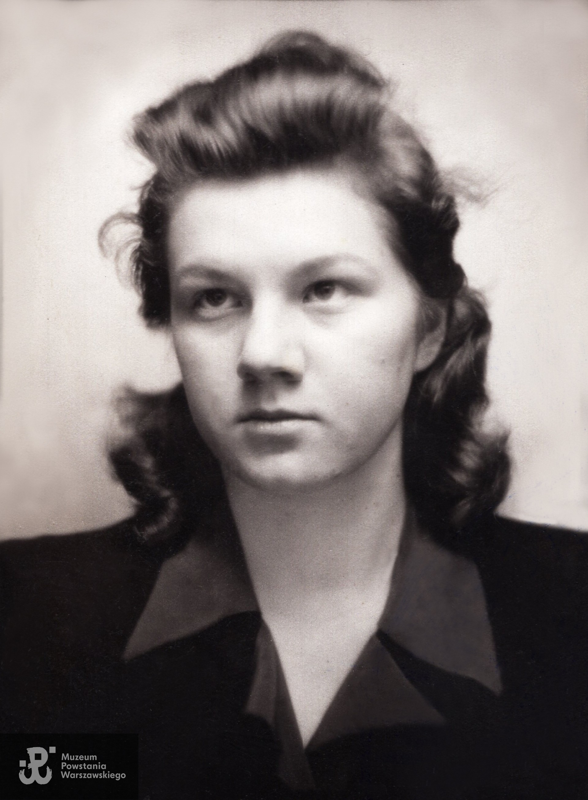 Fotografia powojenna - wiosna 1945 roku. Ze zbiorów Alicji Jenieniewskiej-Niewiarowicz, skan wykonano w Dziale Kombatanta MPW