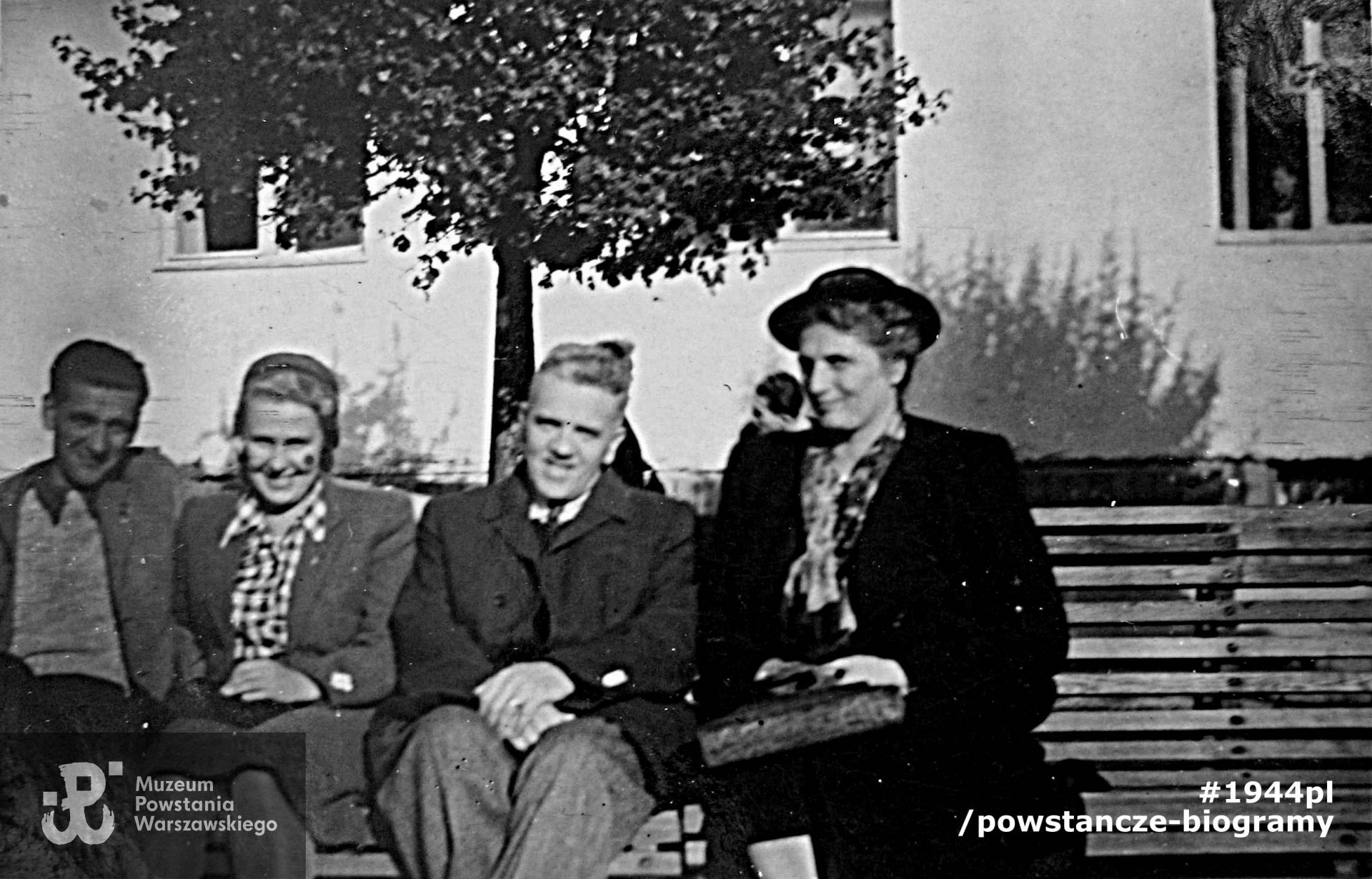 Lesław  Dąbrowski z rodziną Kuhn. Fot. udostępniła p. Ewa Kuhn-Dyczkowska