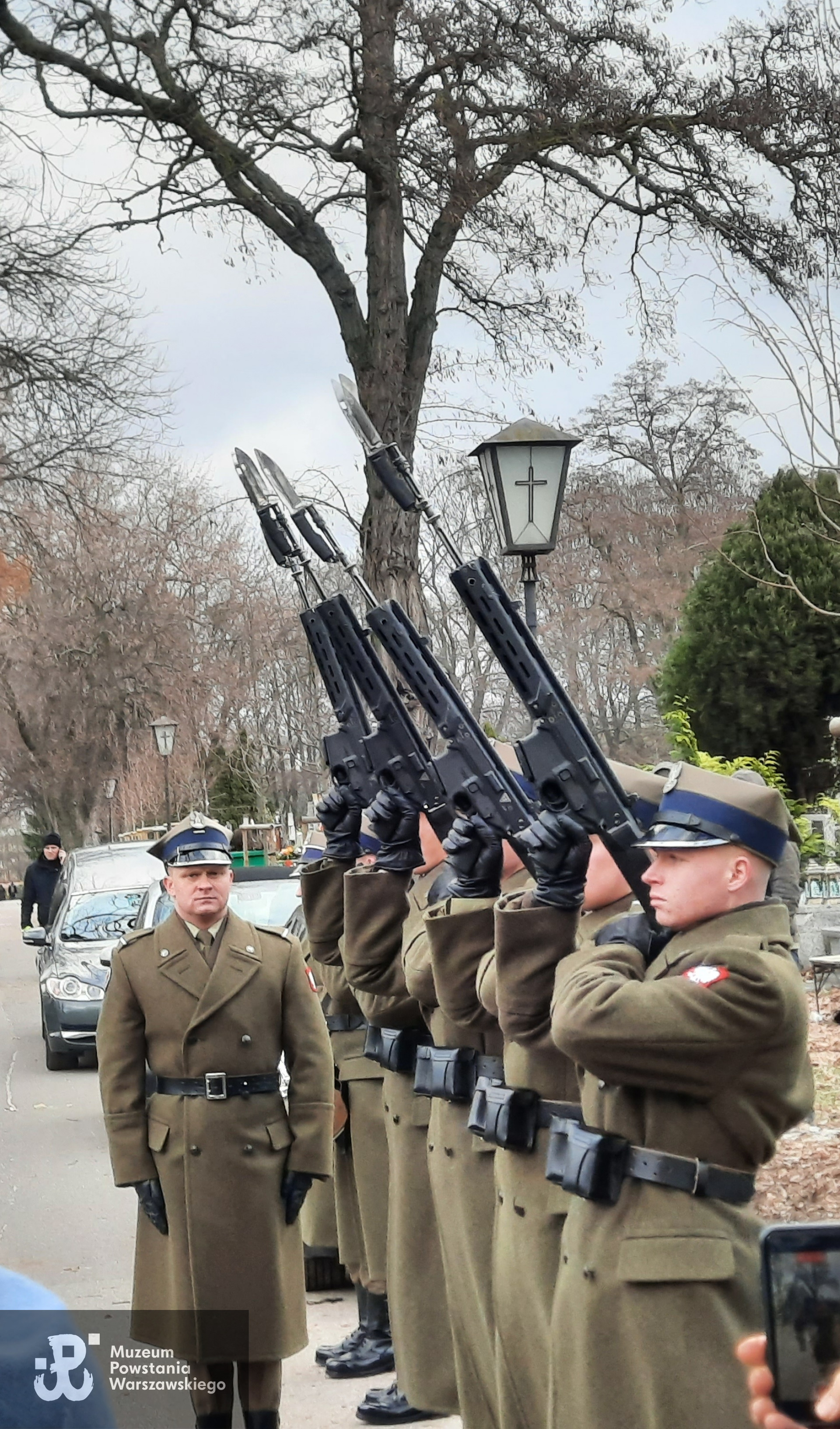 Pogrzeb Pana Lecha Sedlaczka ps. Hak na Cmentarzu Bródnowskim w Warszawie, 27.12.2023. Fot. Muzeum Powstania Warszawskiego