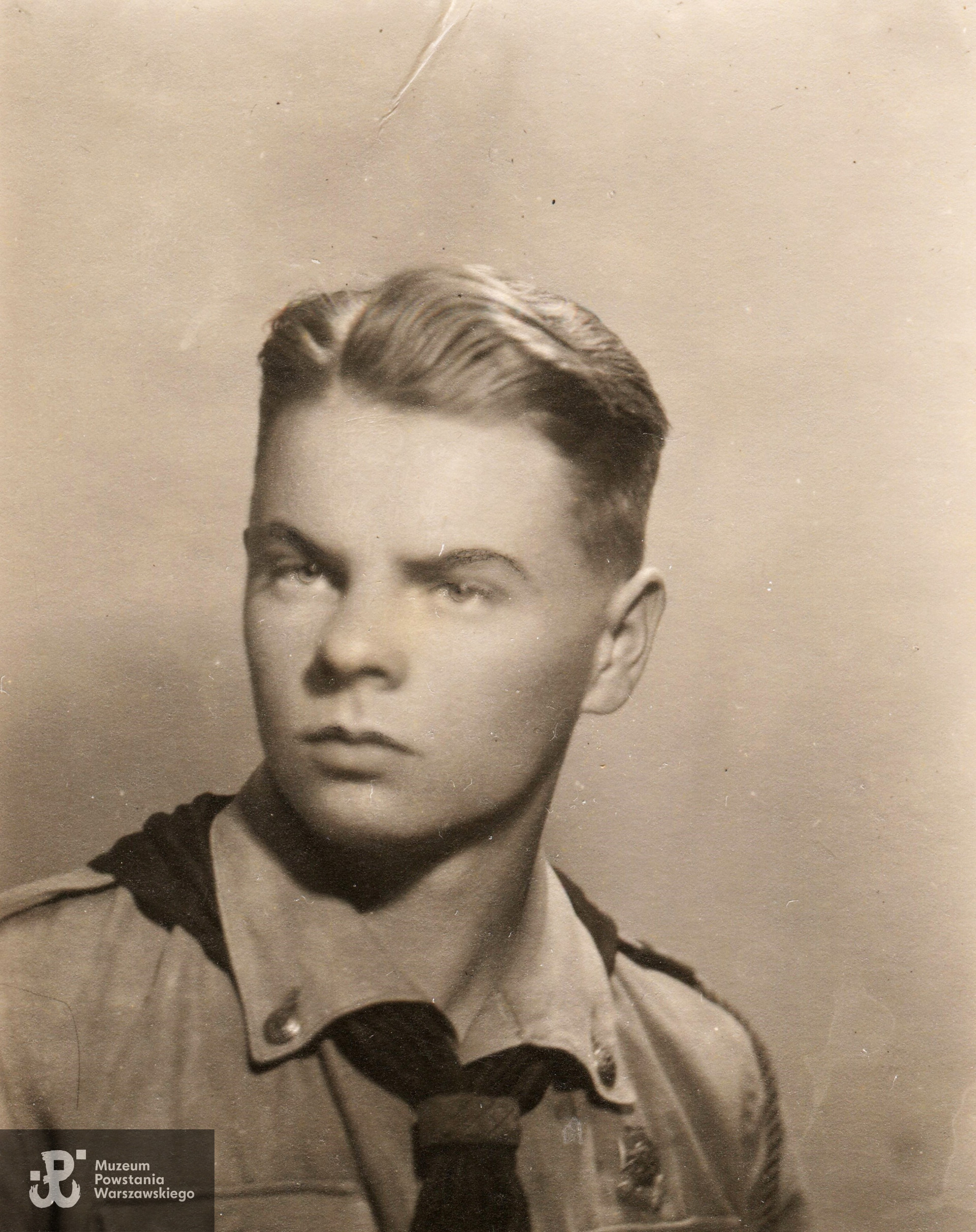 W harcerstwie, 1946 rok. Fot. ze zbiorów rodzinnych Pana Witolda Antoniego Sikorskiego "Bystronia". Skany wykonano w Muzeum Powstania Warszawskiego - Pokój Kombatanta.