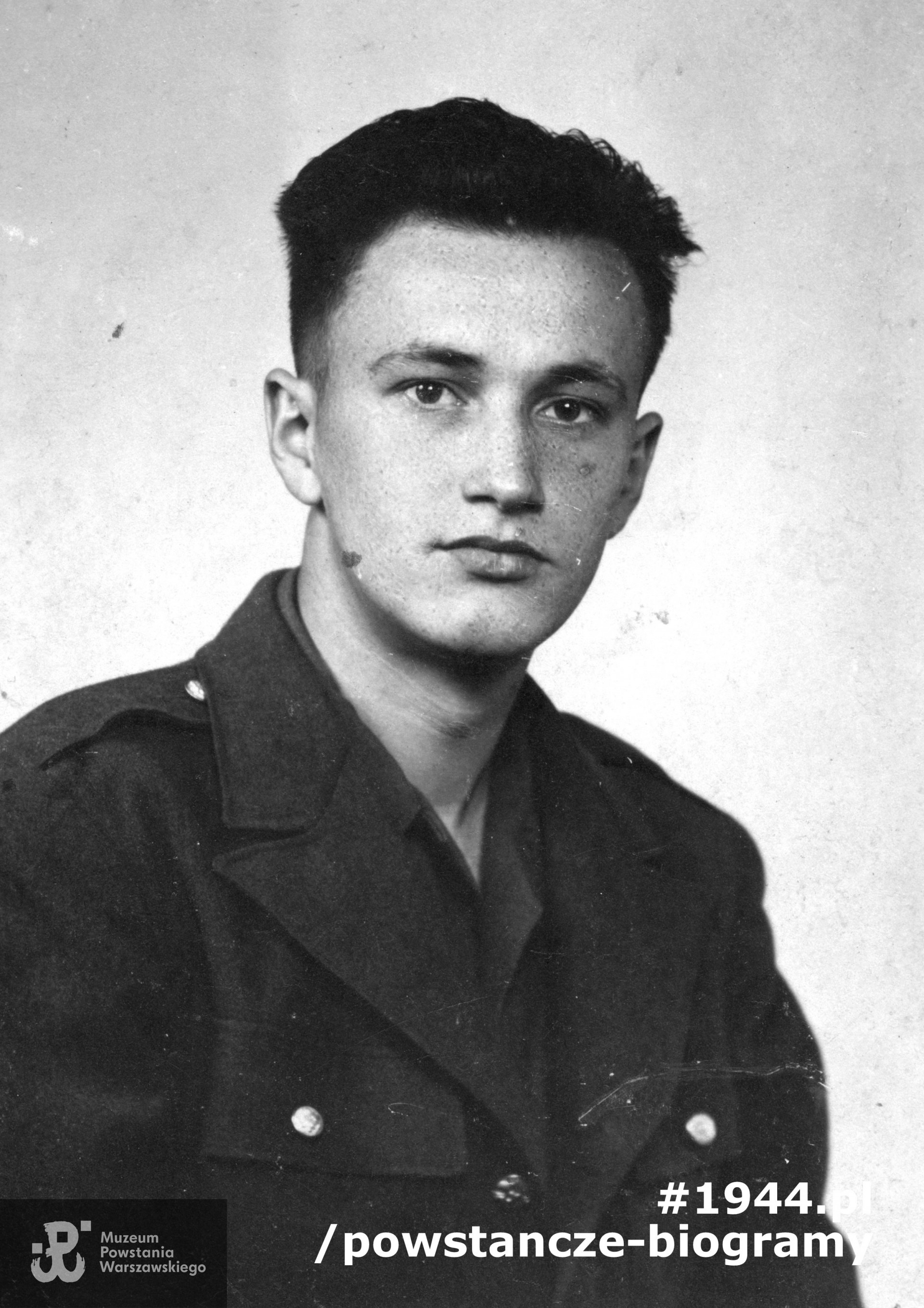 st. strz. pchor. Ryszard Spurek "Klind" (1924-2013). Fot. materiały do Słownika Biograficznego Uczestników PW - zbiór WIEPW. Ujęcie tożsame MPW-IP/5511 (P/2436) - ewidencja żołnierzy 21. Warszawskiego Pułku Piechoty im. Dzieci Warszawy, dar Janiny Rożeckiej
