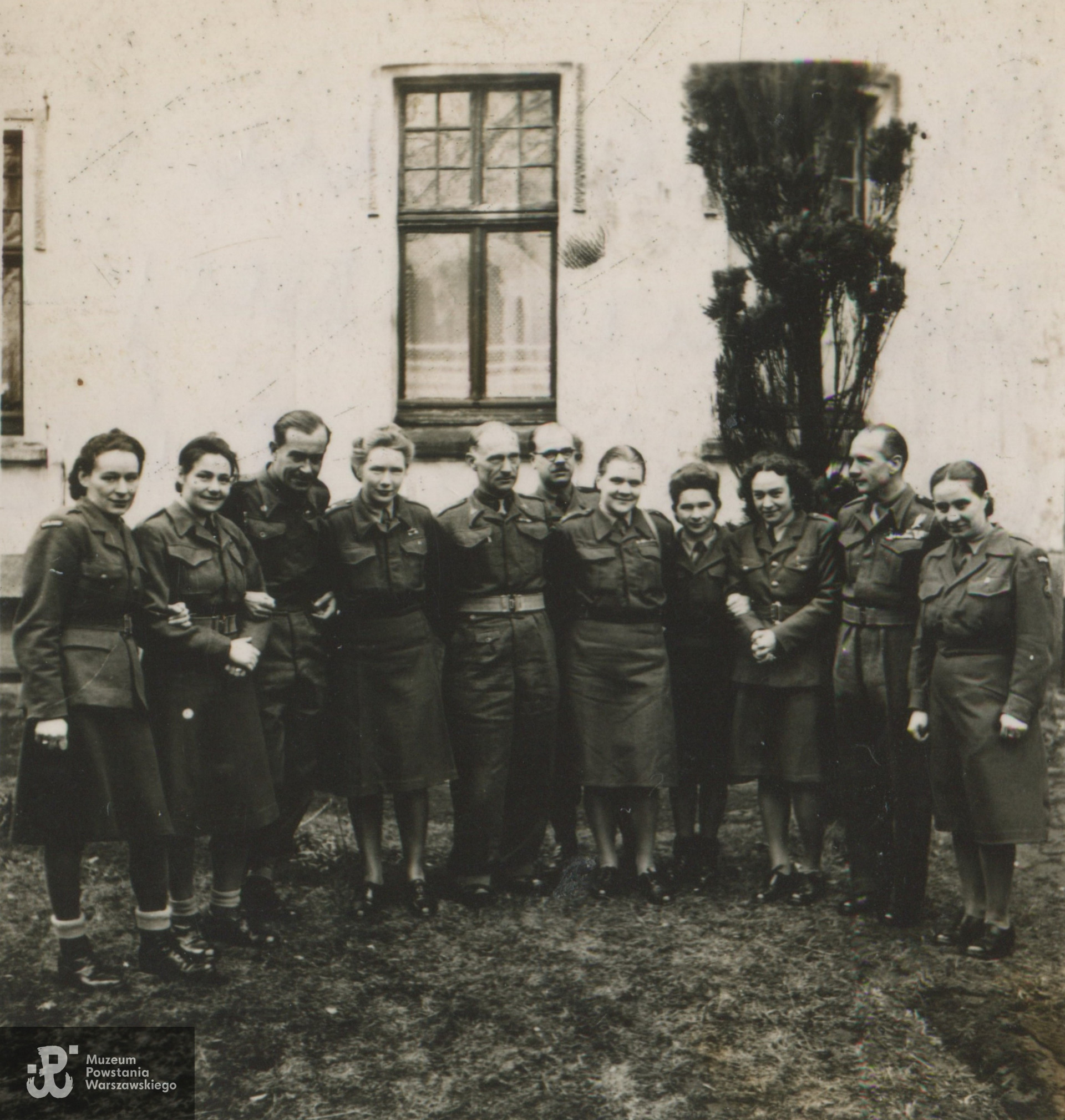 Fot. z archiwum rodzinnego p. Marii Elżbiety Dembek z d. Zapart ps. Miśka, udostępnił  p. Roman Dembek