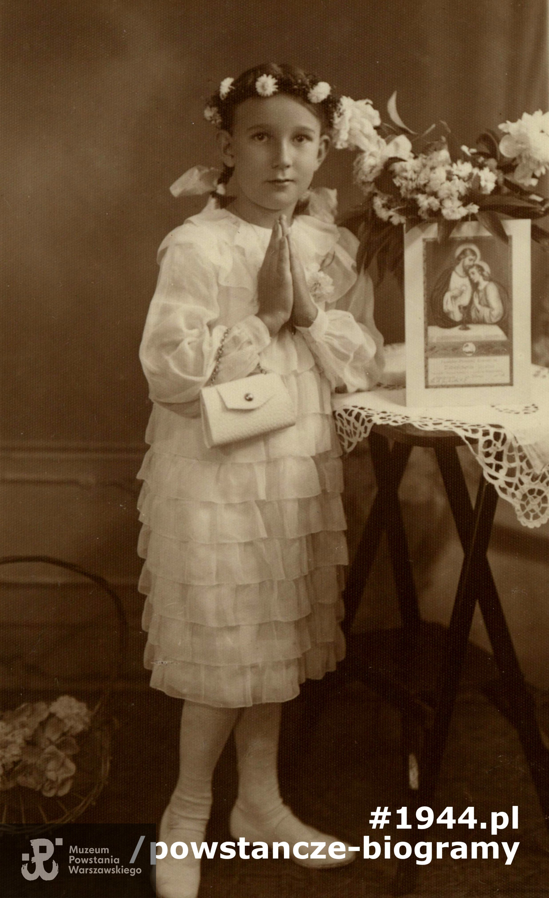 Joanna Kiąca - Fryczkowska - fotografia wykonana z okazji I Komunii Świętej. Fot. z archiwum rodzinnego