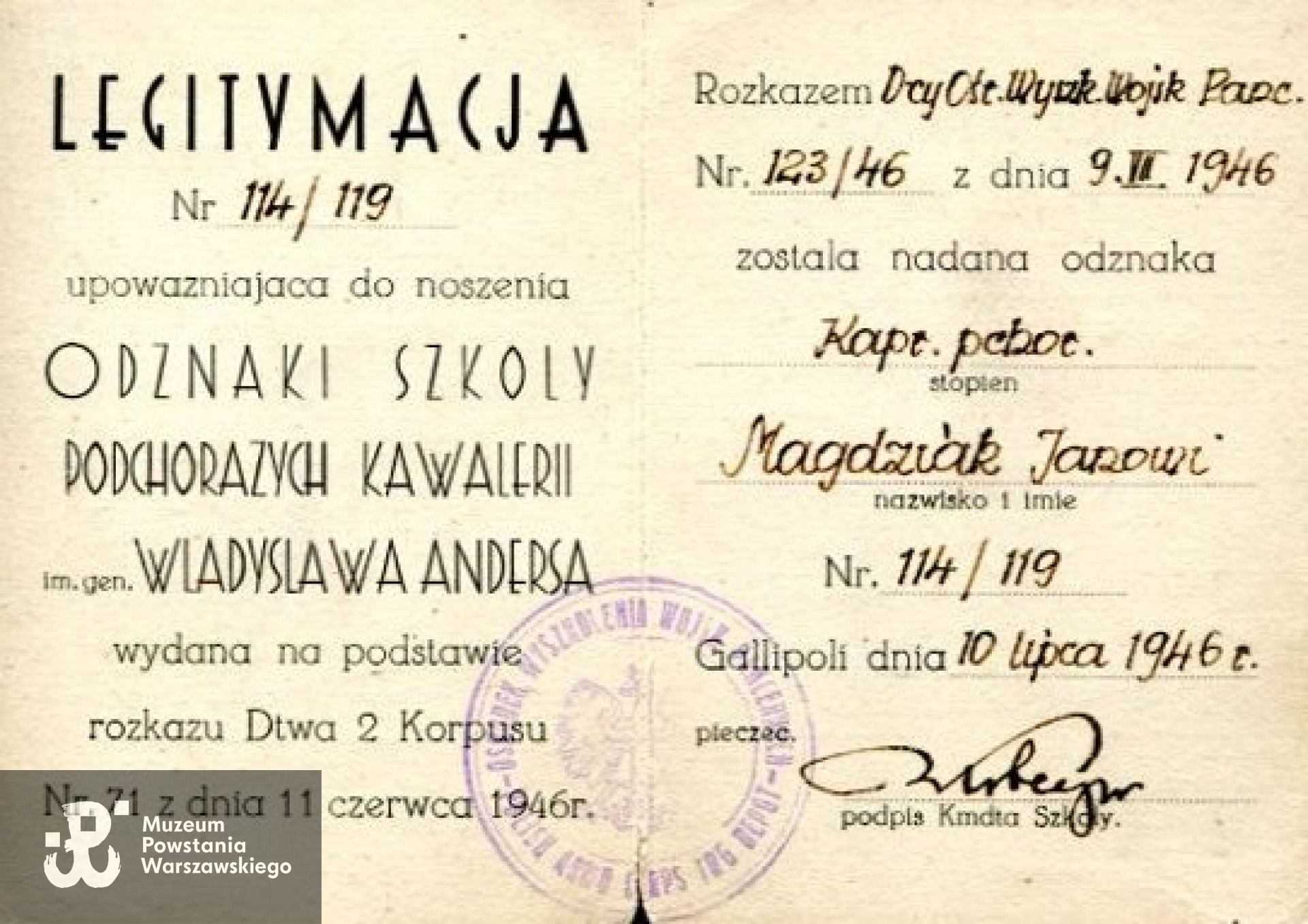 Legitymacja Odznaki Szkoły Podchorążych Kawalerii Pancernej im. gen. Władysława Andersa. Ze zbiorów Muzeum Powstania Warszawskiego, MPW-A/1034