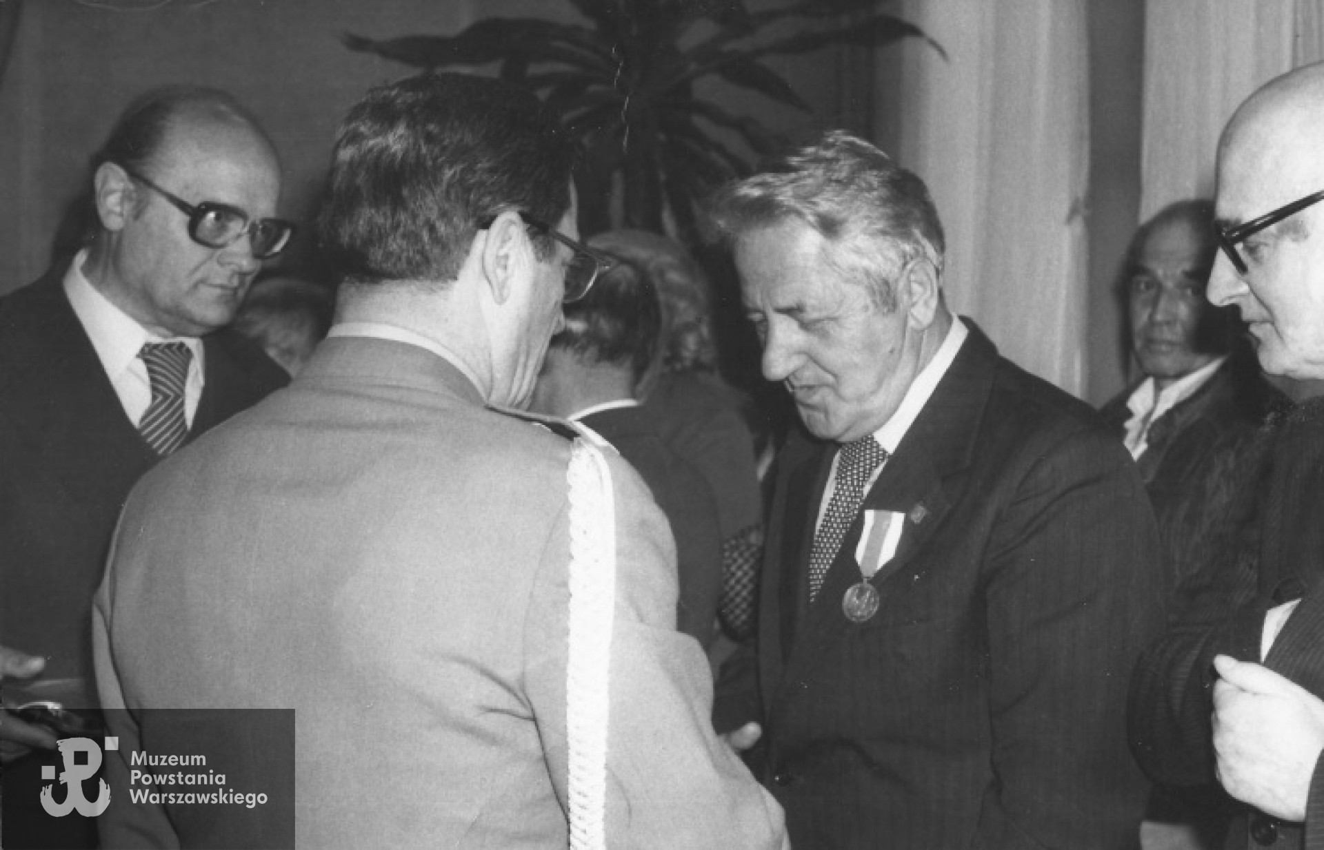 Odznaczenie Mieczysława Rajewskiego Brązowym Medalem  za Zasługi dla obronności Kraju