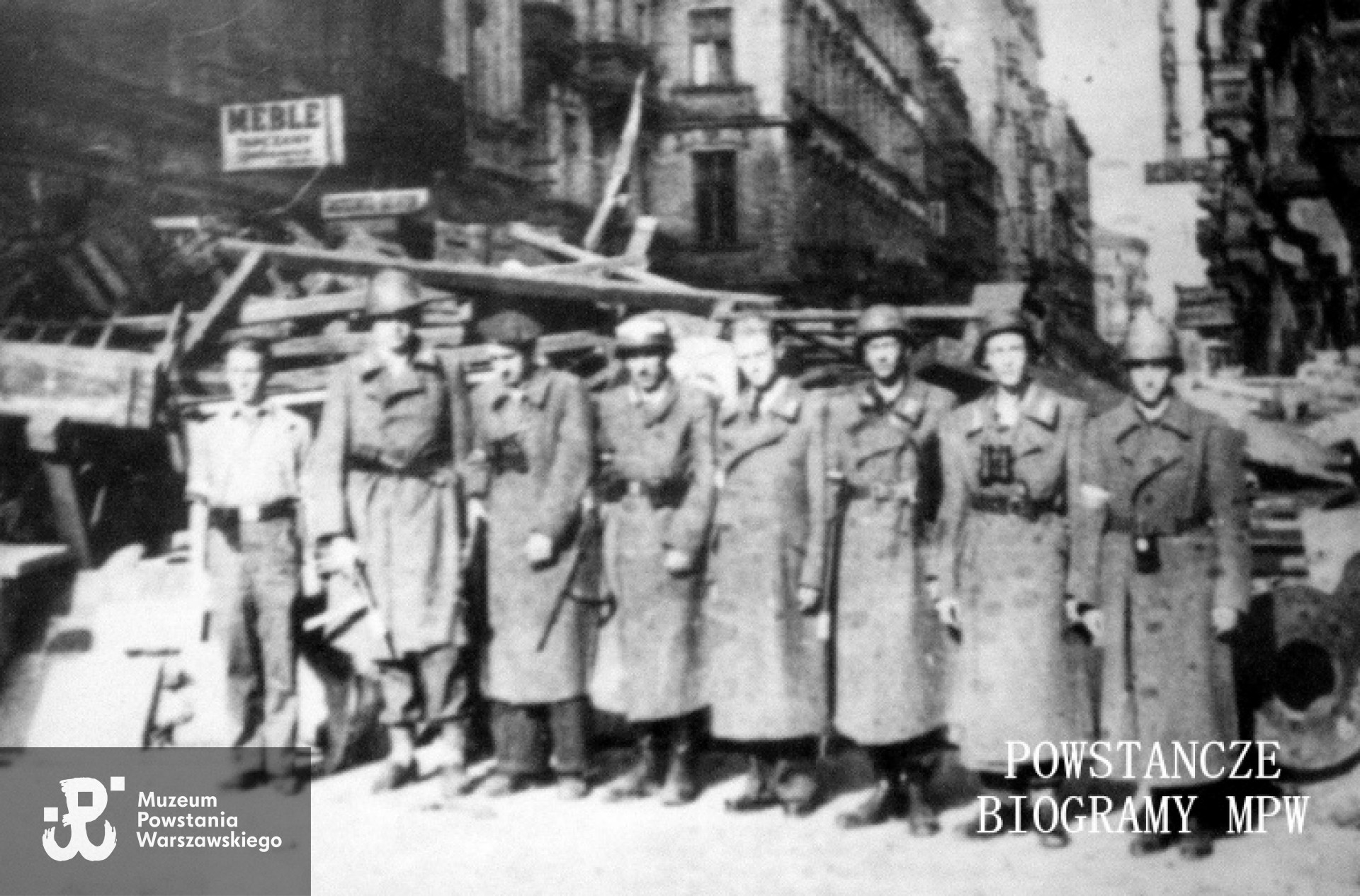 Fotografia z Powstania Warszawskiego.  Z archiwum rodzinnego, udostępniła p. Ewa Płońska - Hyjek