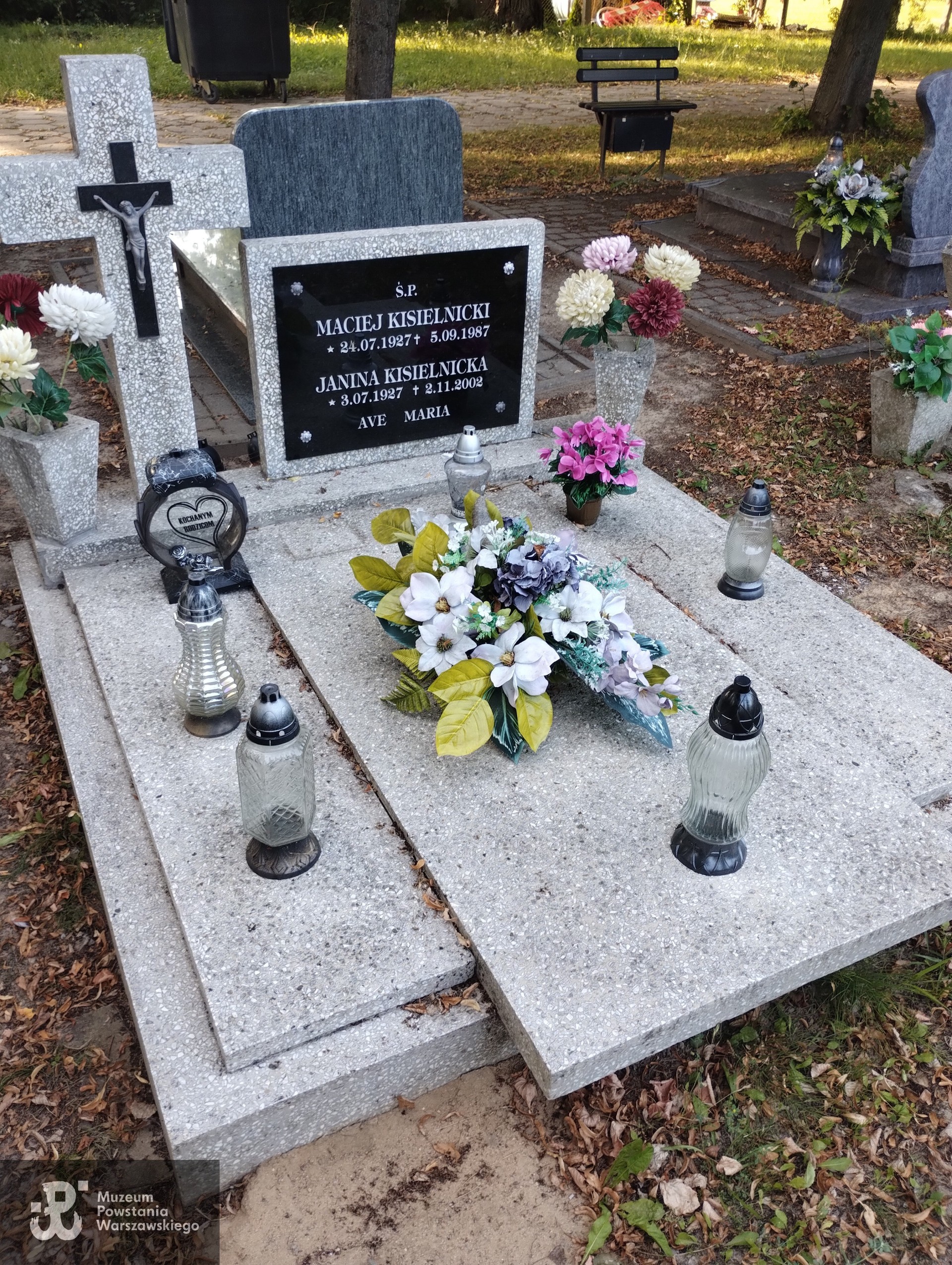 Cmentarz Komunalny w Wałczu - miejsce pochowania  strz. Macieja Ekspedyta Kisielnickiego. Fot. udostępnił p. Krzysztof Kisielnicki