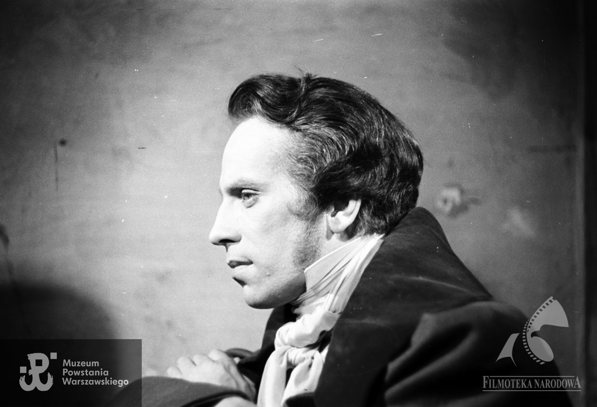 Jako Maurycy Mochnacki w filmie "Młodość Chopina". Fot.  ze zbiorów Filmoteki Narodowej - Instytut  Audiowizualny (FINA)