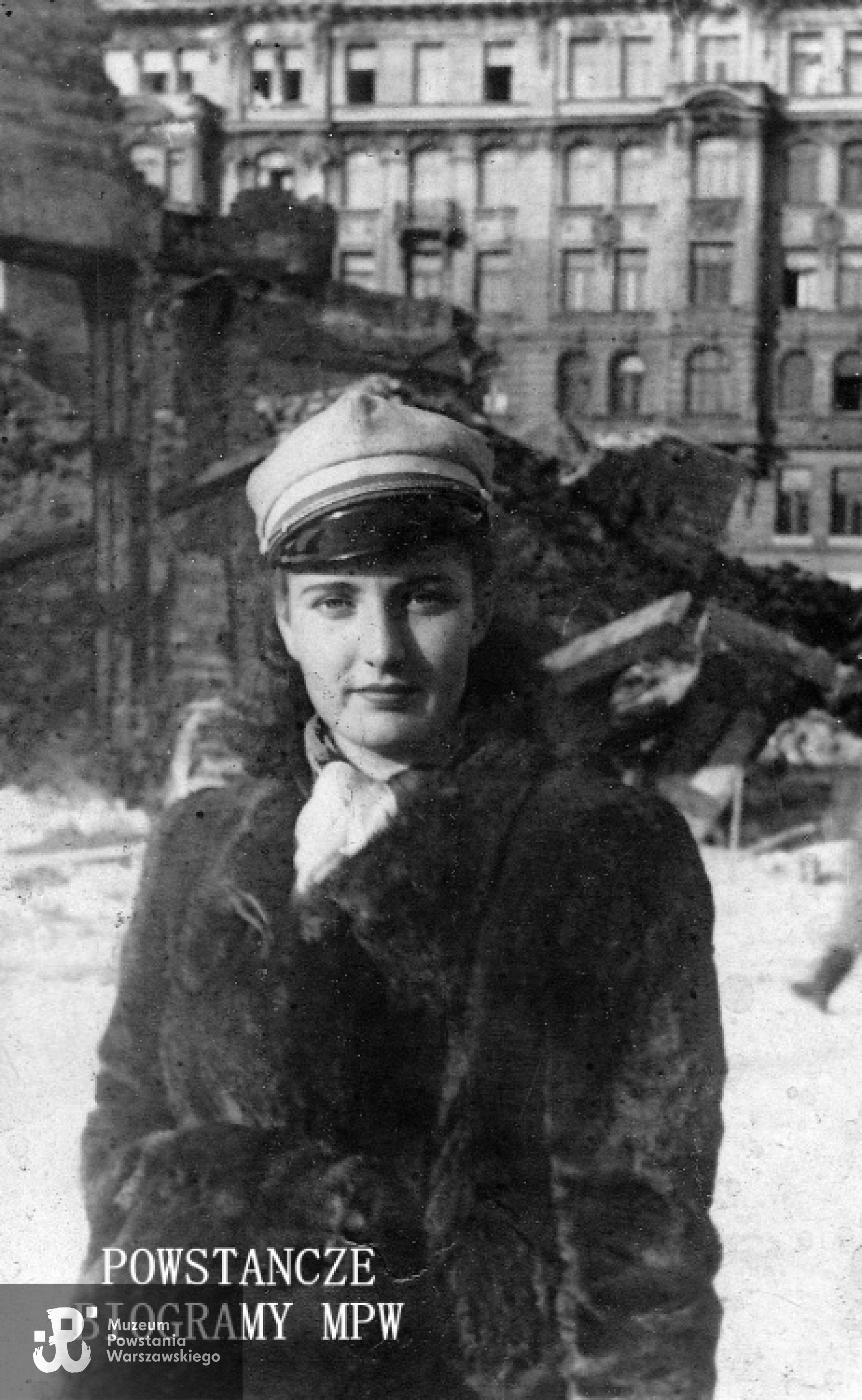 Halina Kifer jako studentka UW. 1946 rok. Fot. z archiwum rodzinnego