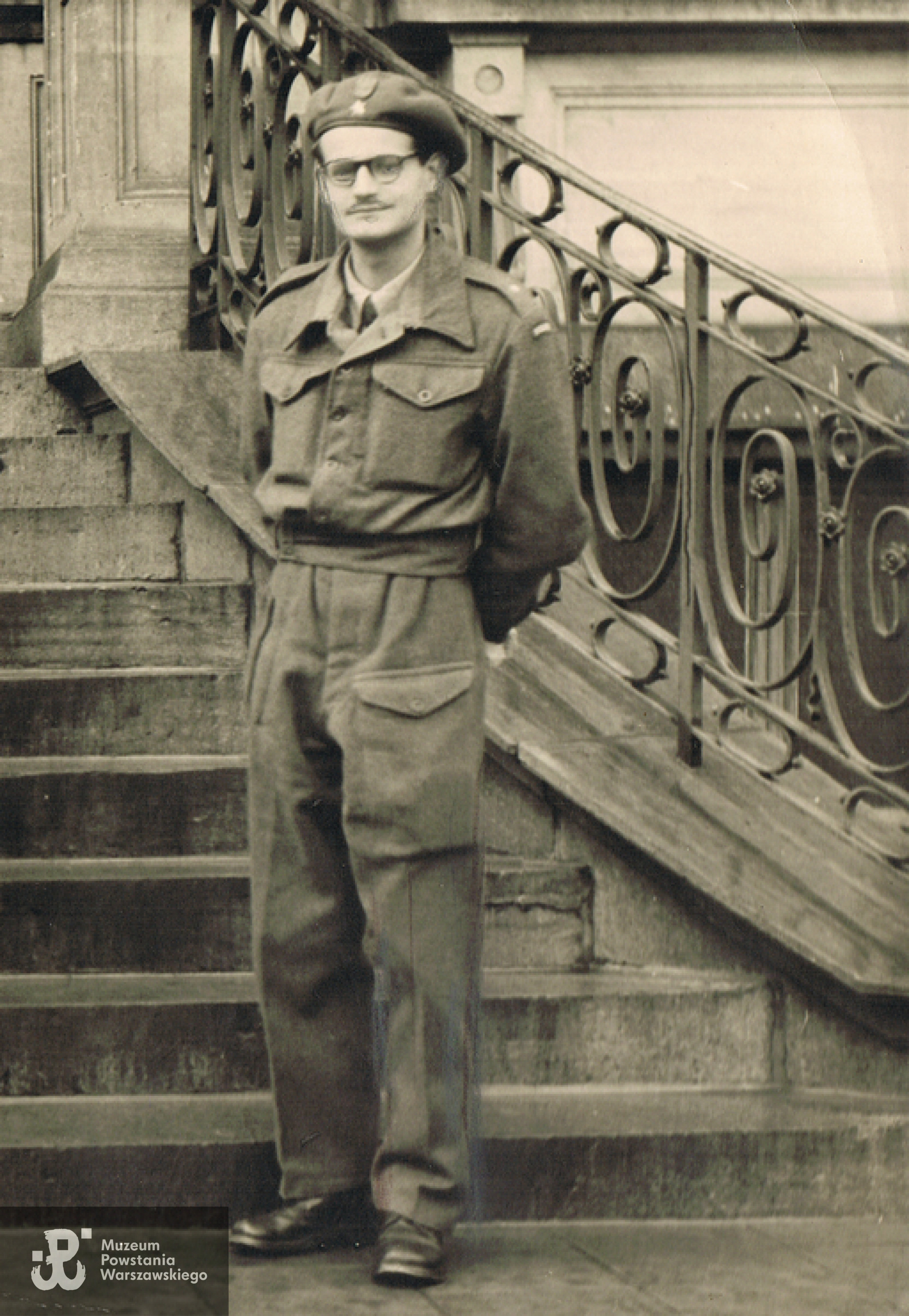 Piotr Osiński 1945/1946 rok. Zdjęcie ze zbiorów Michała Osińskiego / Archiwum 2. HBAP "Żbik"