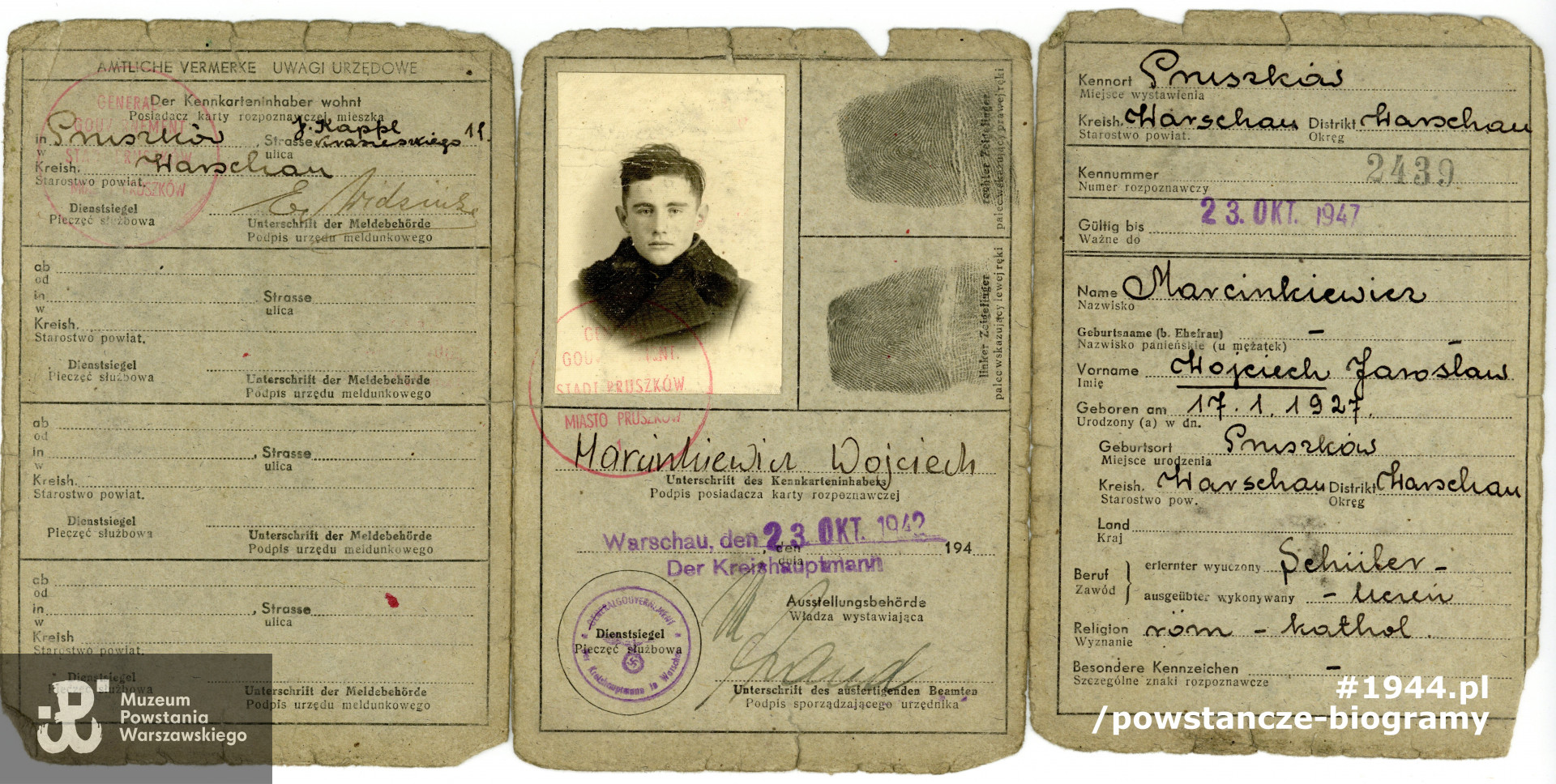 Kennkarta  ze zdjęciem, dokument  wystawiony na nazwisko Wojciech Marcinkiewicz. Ze zbiorów Muzeum Powstania Warszawskiego, sygn. P/4991/06, dar p. Wojciecha Marcinkiewicza