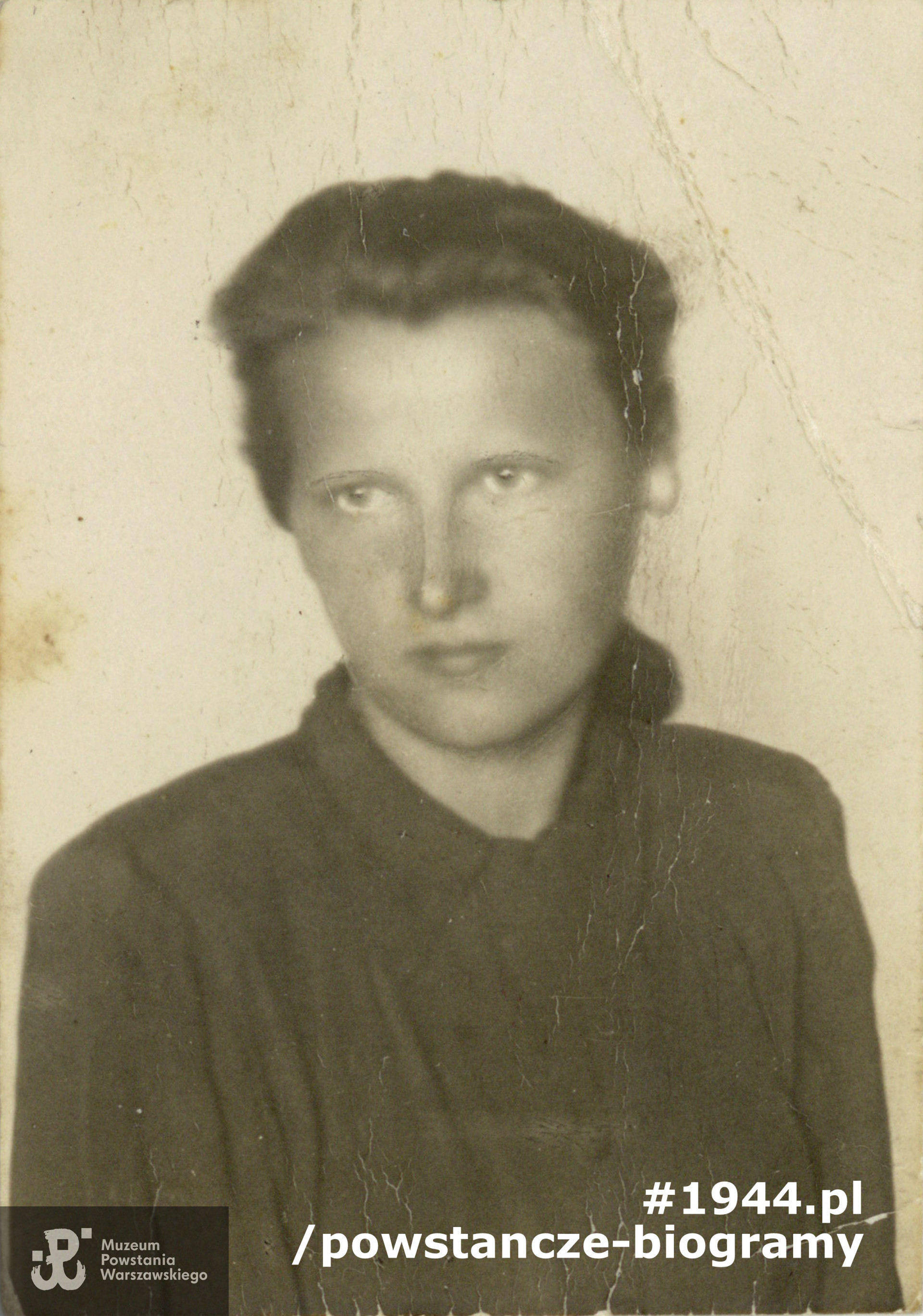 Fotografia portretowa wykonana około 1943 roku. Fot. z archiwum rodzinnego p. Wandy Cieślińskiej ps. "Wanda"