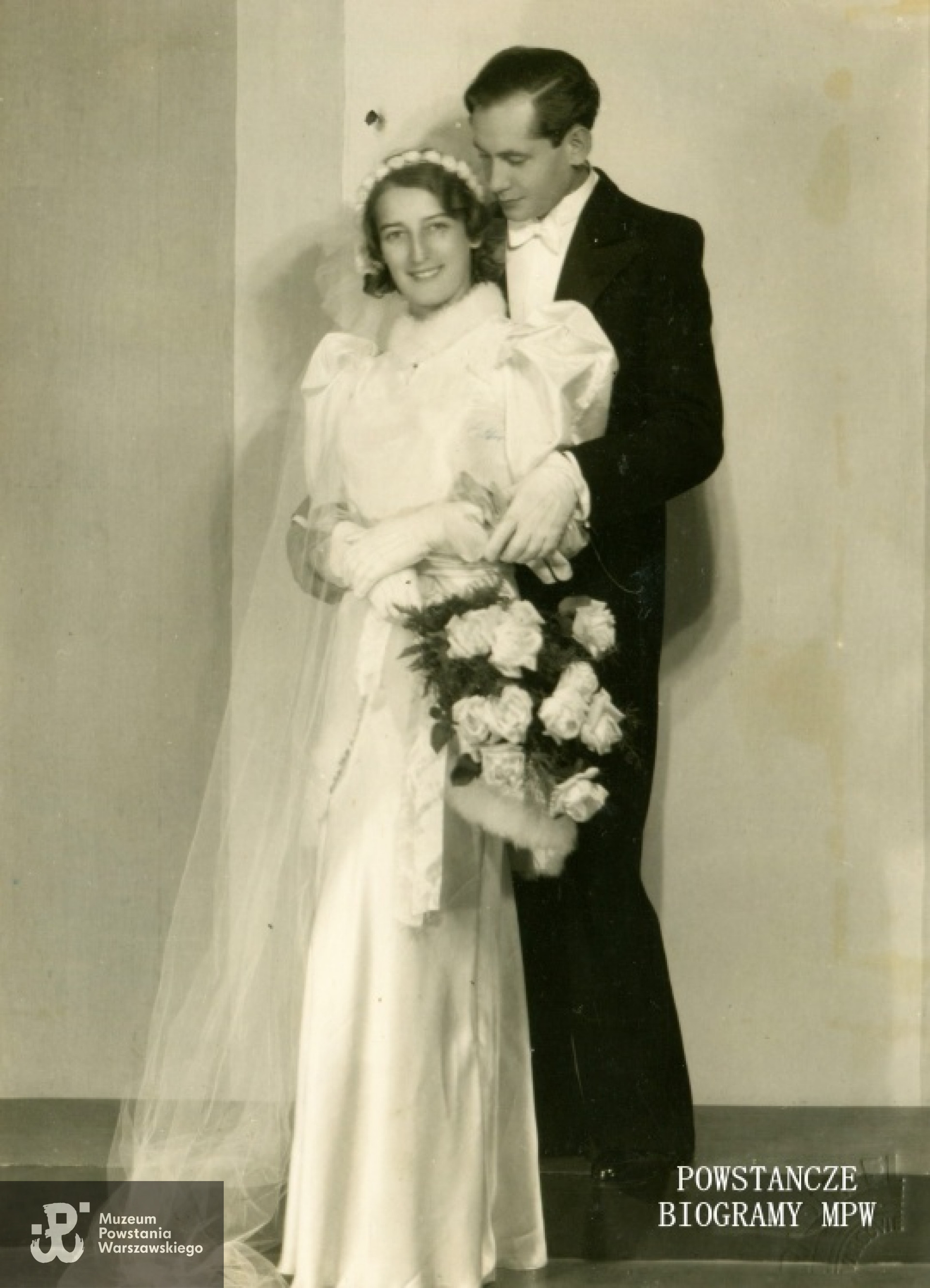 Eugeniusz Iskrzyński i Lucyna Iskrzyńska z domu Fedorowicz - zdjęcie ślubne.  Fot. archiwum rodzinne