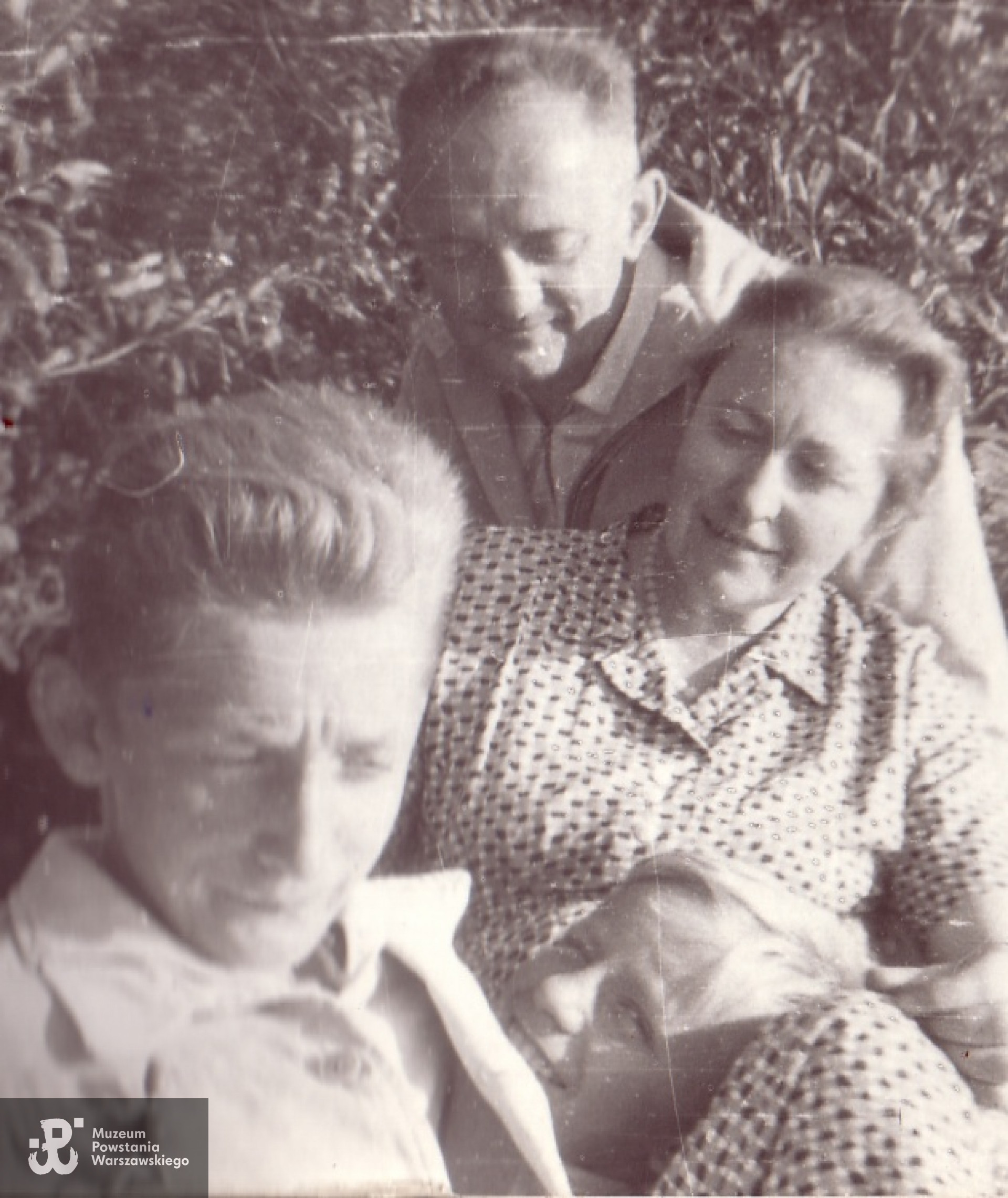 Rok 1959 - rodzinny spacer