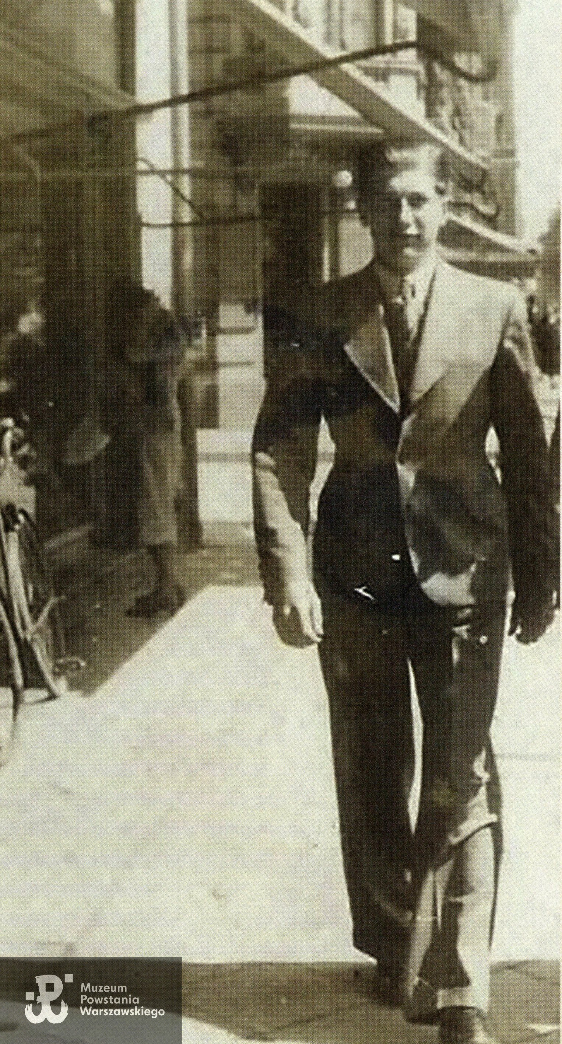 Źródło: <i>Zbigniew Brycki "Kozak", podchorąży Armii Krajowej (21 sierpnia 1917 - 21 sierpnia 1944)</i>