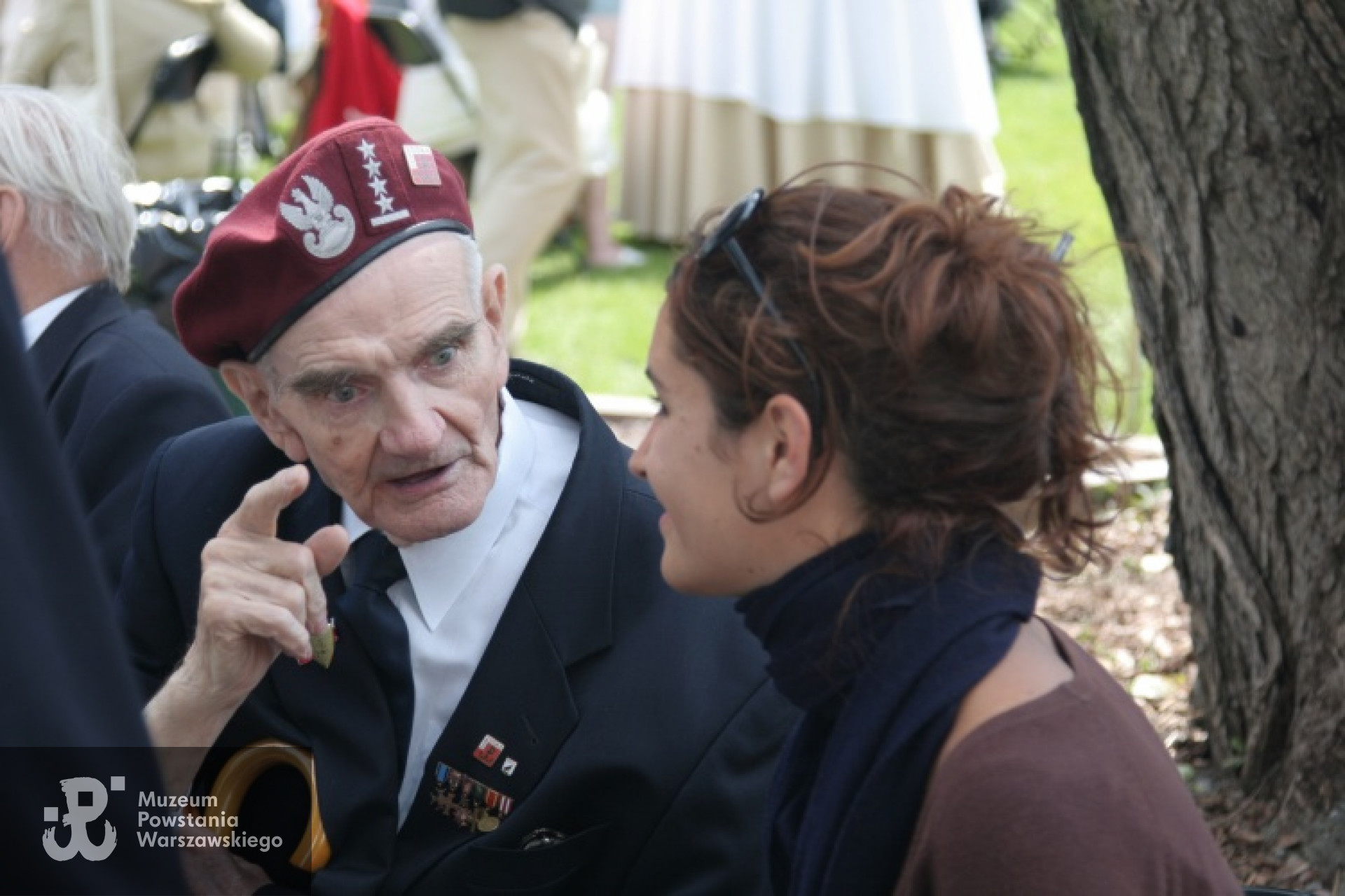 kpt. Stanisław Sieradzki podczas uroczystości w Parku Wolności w Muzeum Powstania Warszawskiego, 29 lipca 2007, fot. Remigiusz Malinowski (MPW)