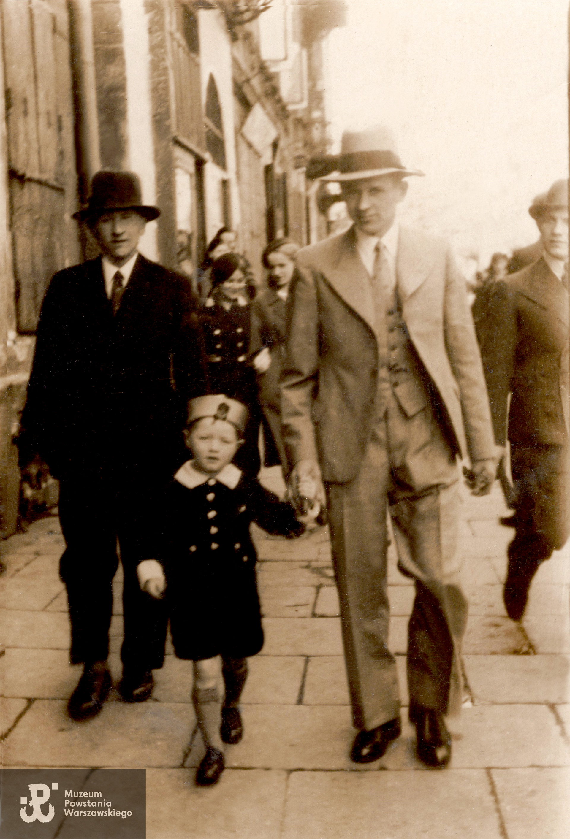 Jan Marciniak z synem Stanisławem, 1934 rok. Fot. ze zbiorów rodzinnych, udostępnił p.  Dariusz Skalski, wnuk Powstańca. Skany wykonano w Dziale Kombatanta MPW w styczniu 2024.