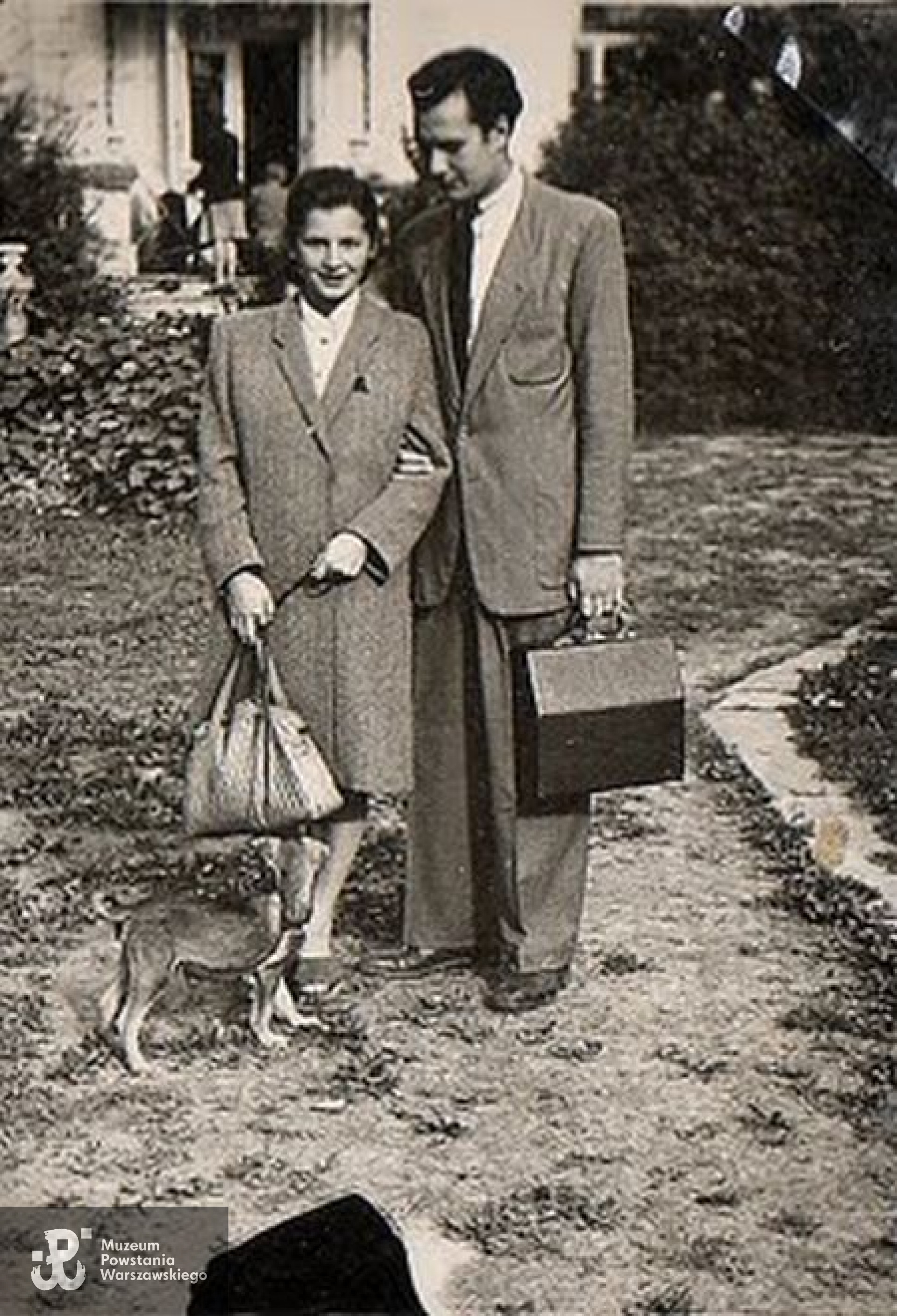 Z mężem Jerzym Kapczyńskim. Ze zbiorów Anny Leskiewicz / Archiwum 2. HBAP "Żbik"