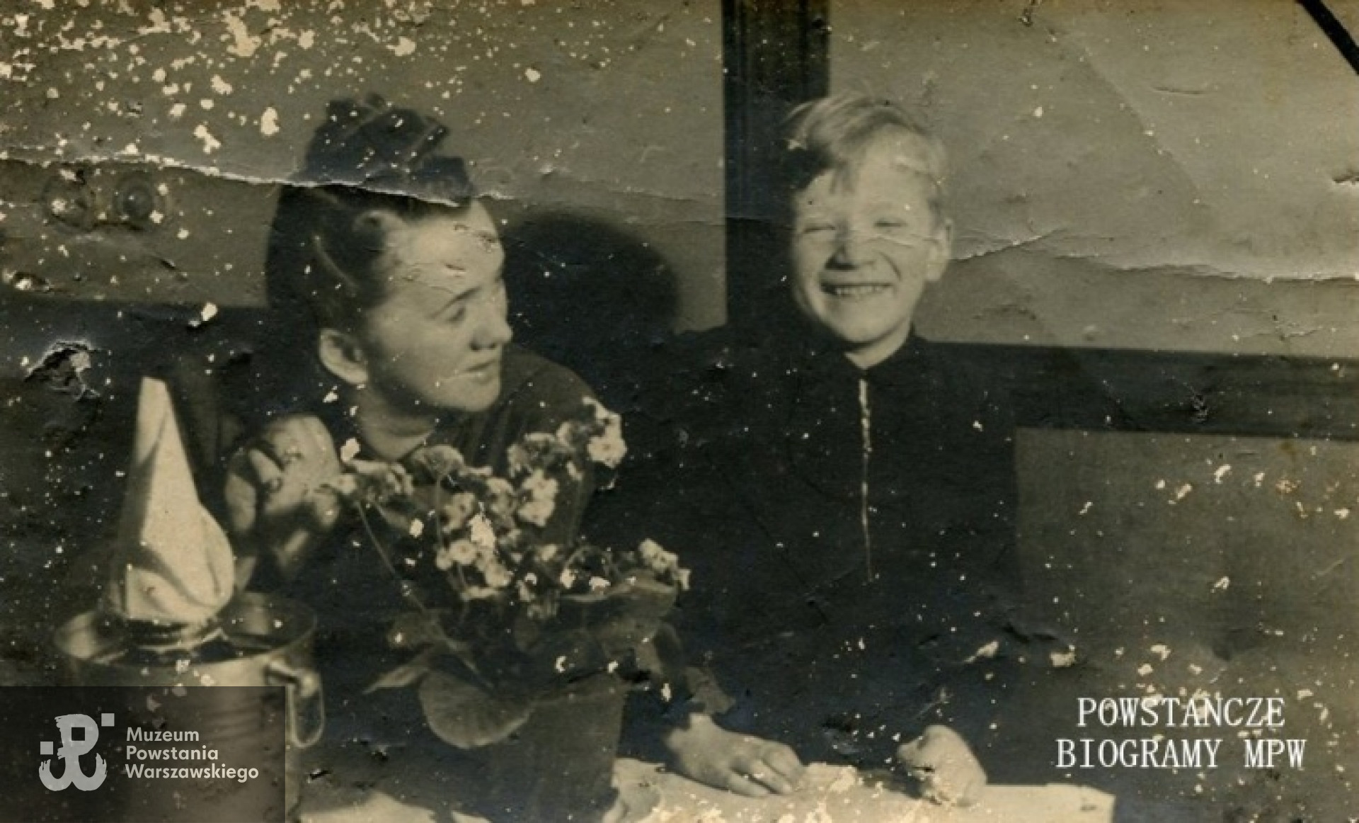 Aniela Braun z synem Bogdanem - 1944 rok. Gospoda Królewska. Fot. archiwum rodzinne