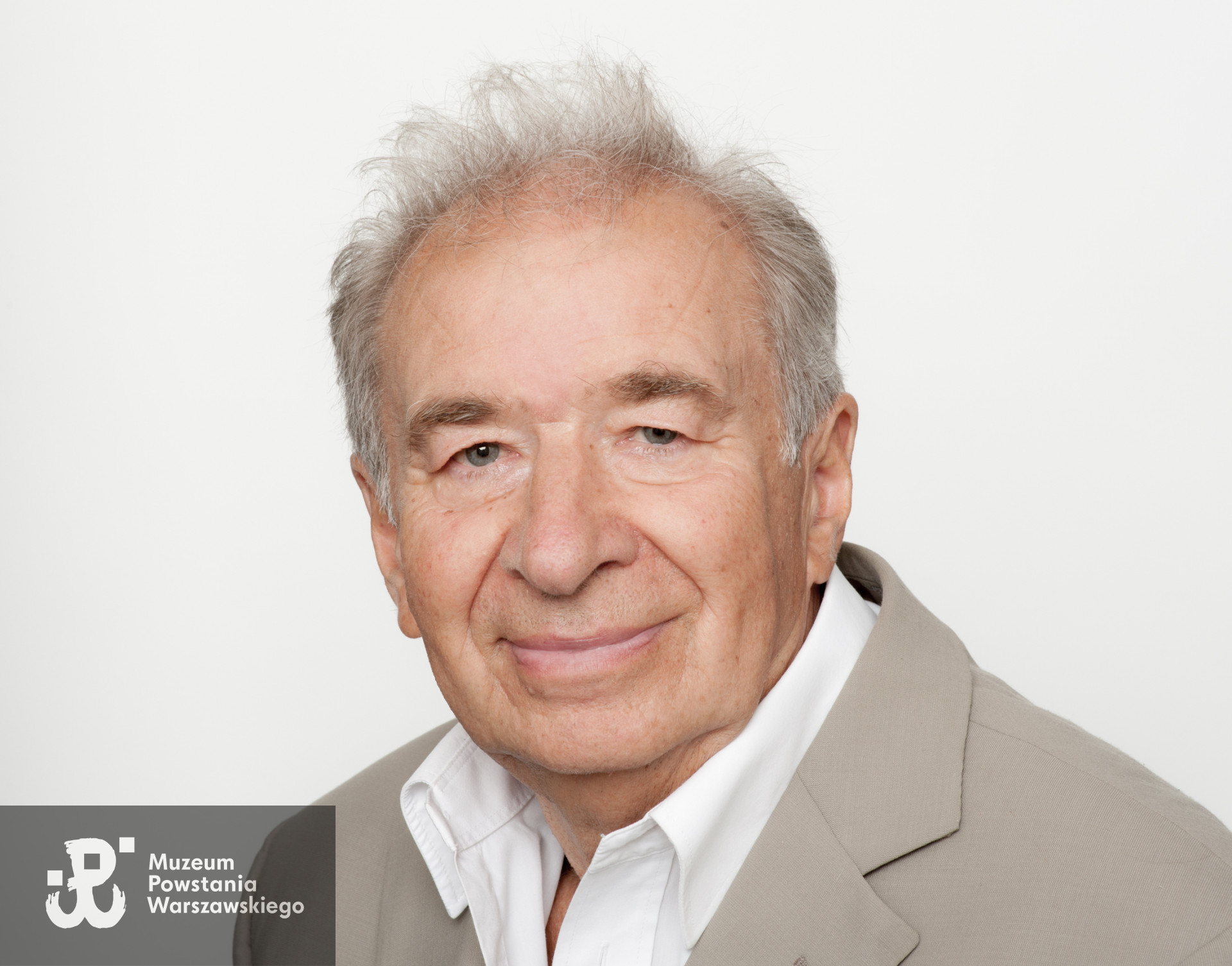 Zdjęcie z serii portretów Powstańców Warszawskich wykonanych w ramach projektu "1944/70/2014" realizowanego przez grupę WWPHOTO dla uczczenia 70. rocznicy wybuchu Powstania Warszawskiego. Muzeum Powstania Warszawskiego, 22.07-04.08 2013.
