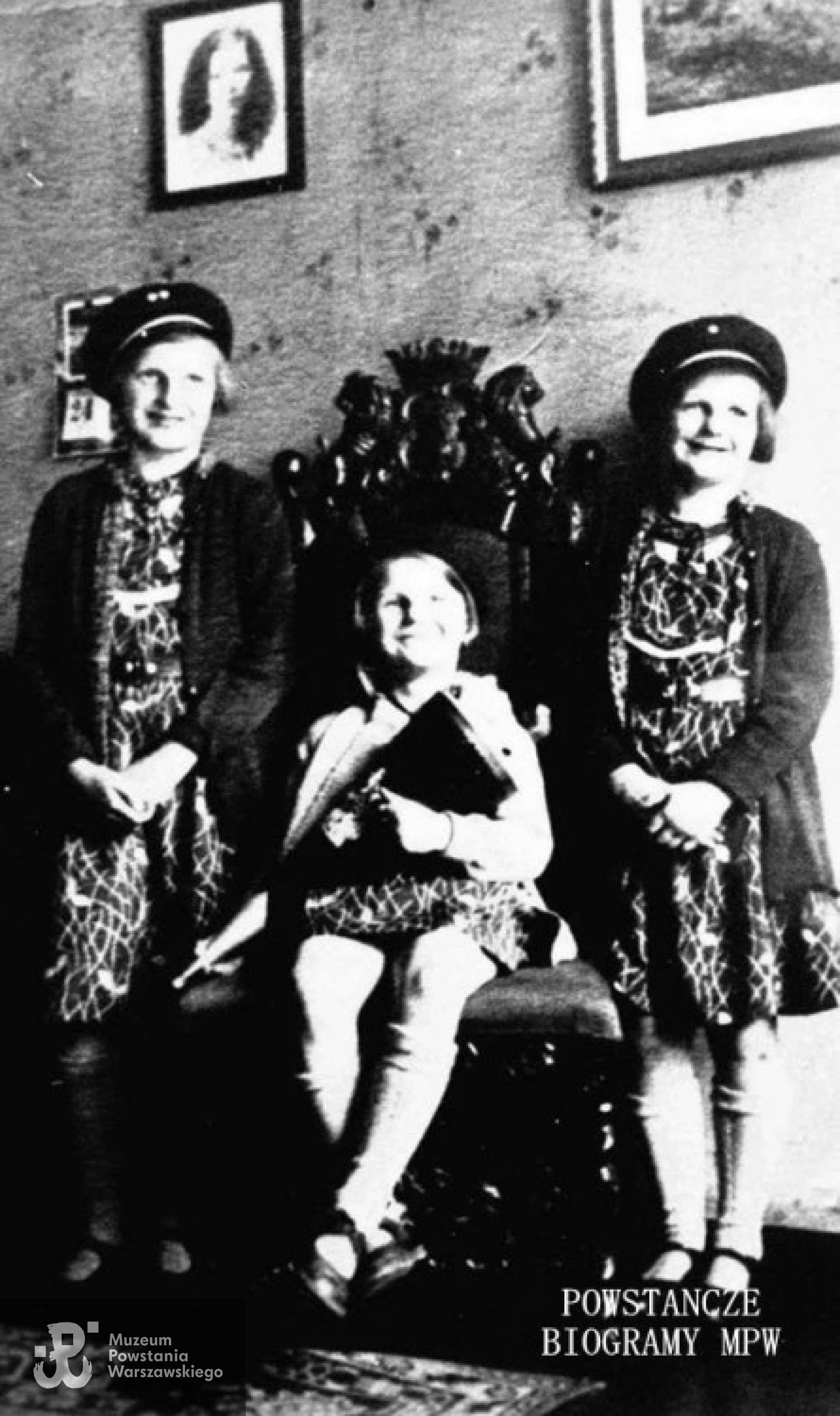 Lata 30. Małe Muzykówny - Budzia (z lewej), Janina i Marcelina. Fot. archiwum rodzinne