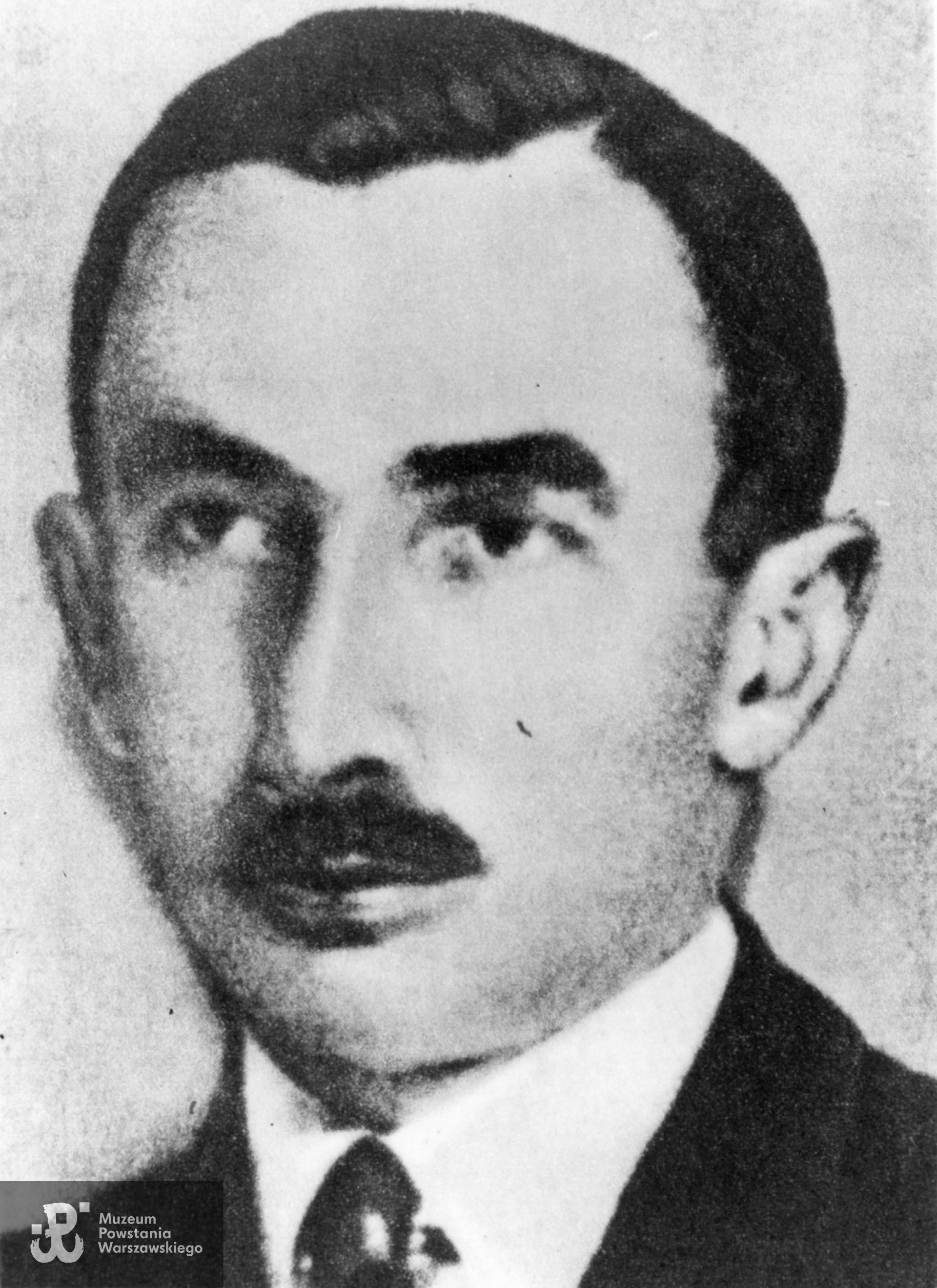 ppłk Mieczysław Sokołowski "Grzymała" (1898-1944), dowódca grupy odsieczy. Fot. ze zbiorów p. Andrzeja Dławichowskiego "Andrzej".  Skan wykonany w Muzeum Powstania Warszawskiego, 2020 r. 