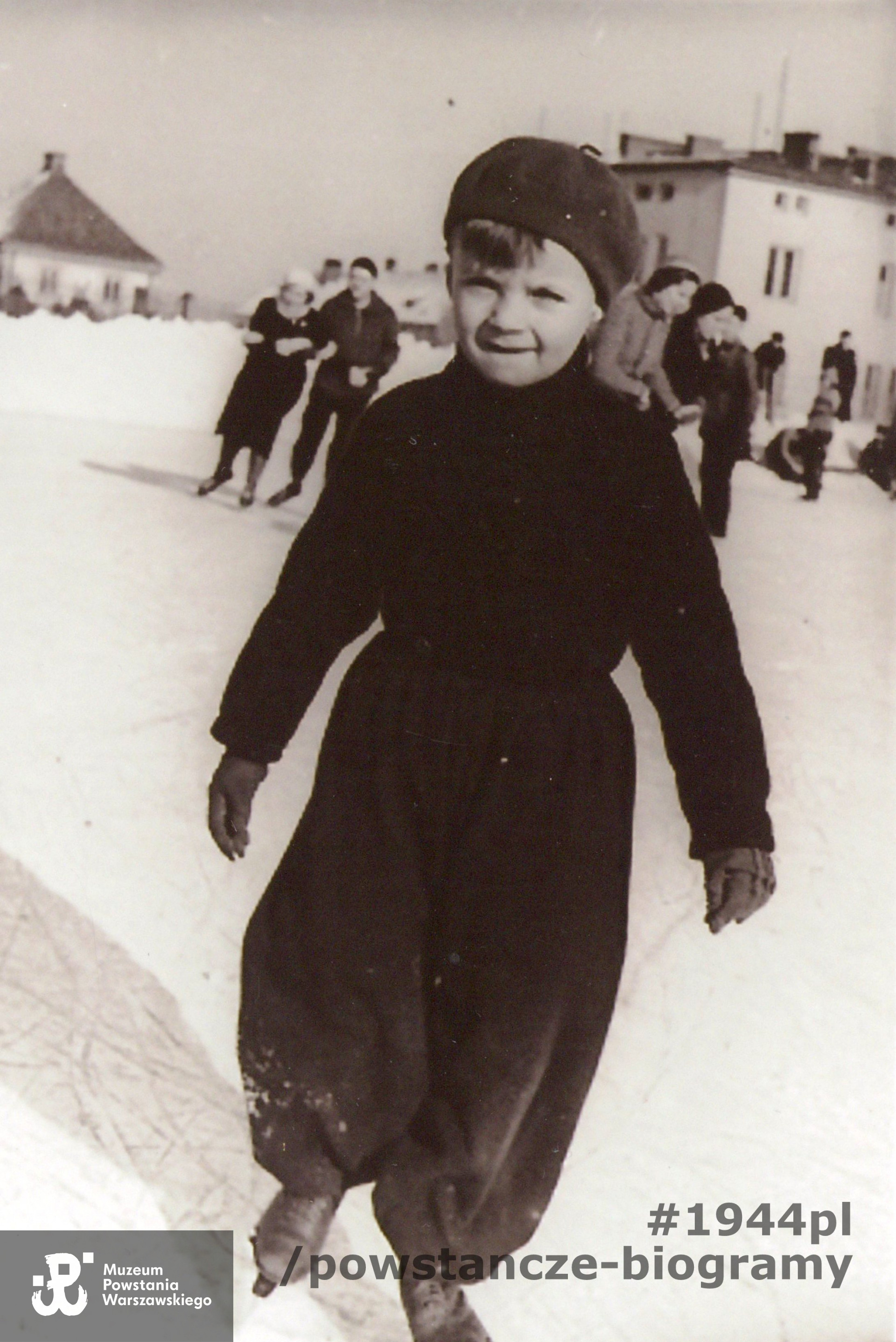 Witold Jan Siwiński "Janek" (1928-2013). Na zdjęciu w roku 1932. Fot. ze zbiorów rodzinnych p. Aliny Siwińskiej (żony Witolda), odbitka przekazana do zbiorów ikonograficznych Muzeum Powstania Warszawskiego.