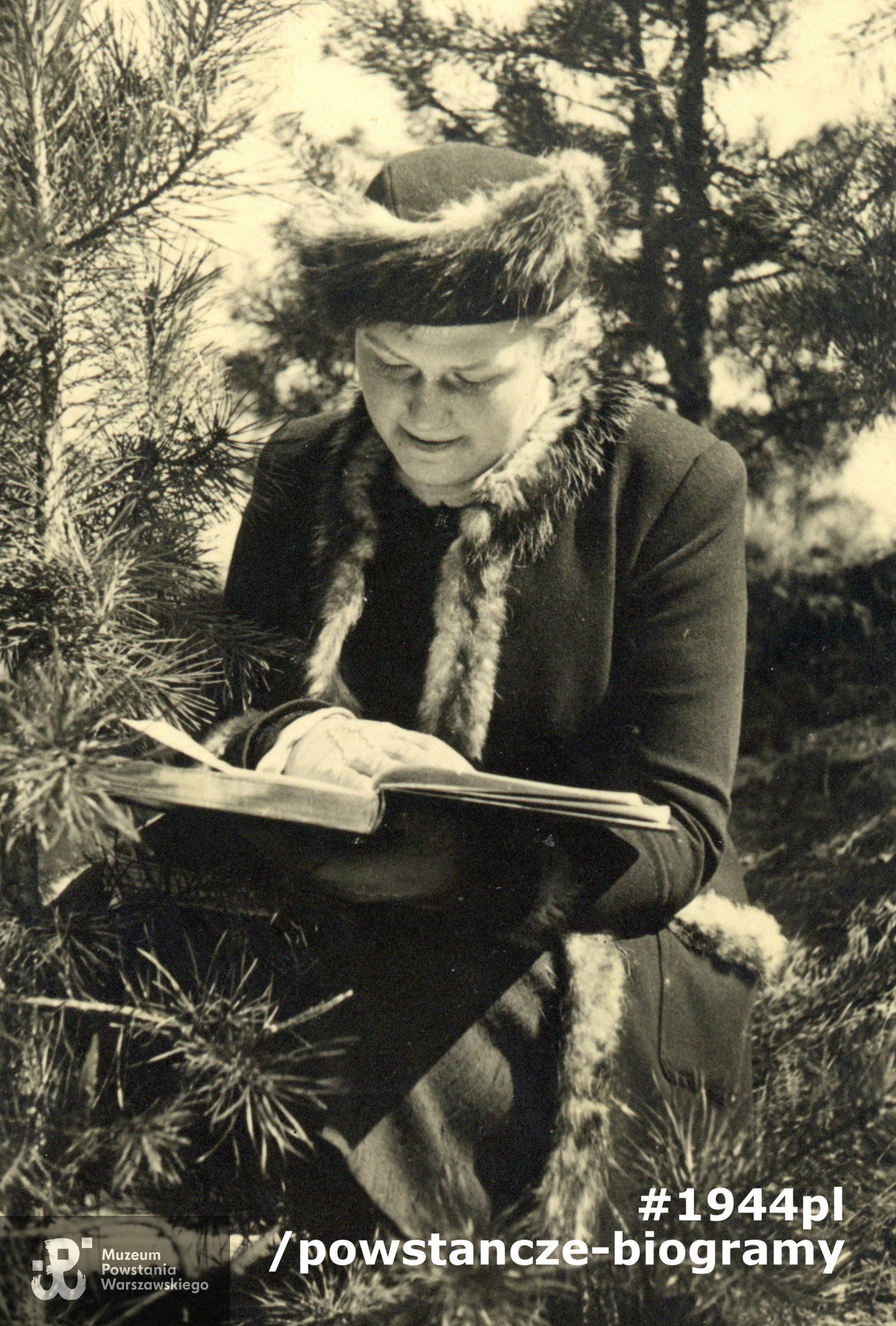 Fotografia z okresu okupacji niemieckiej. Alina Deręgowska. Fot. ze zbiorów  rodzinnych, udostępniła p. Agnieszka Nagalska z domu Riedel