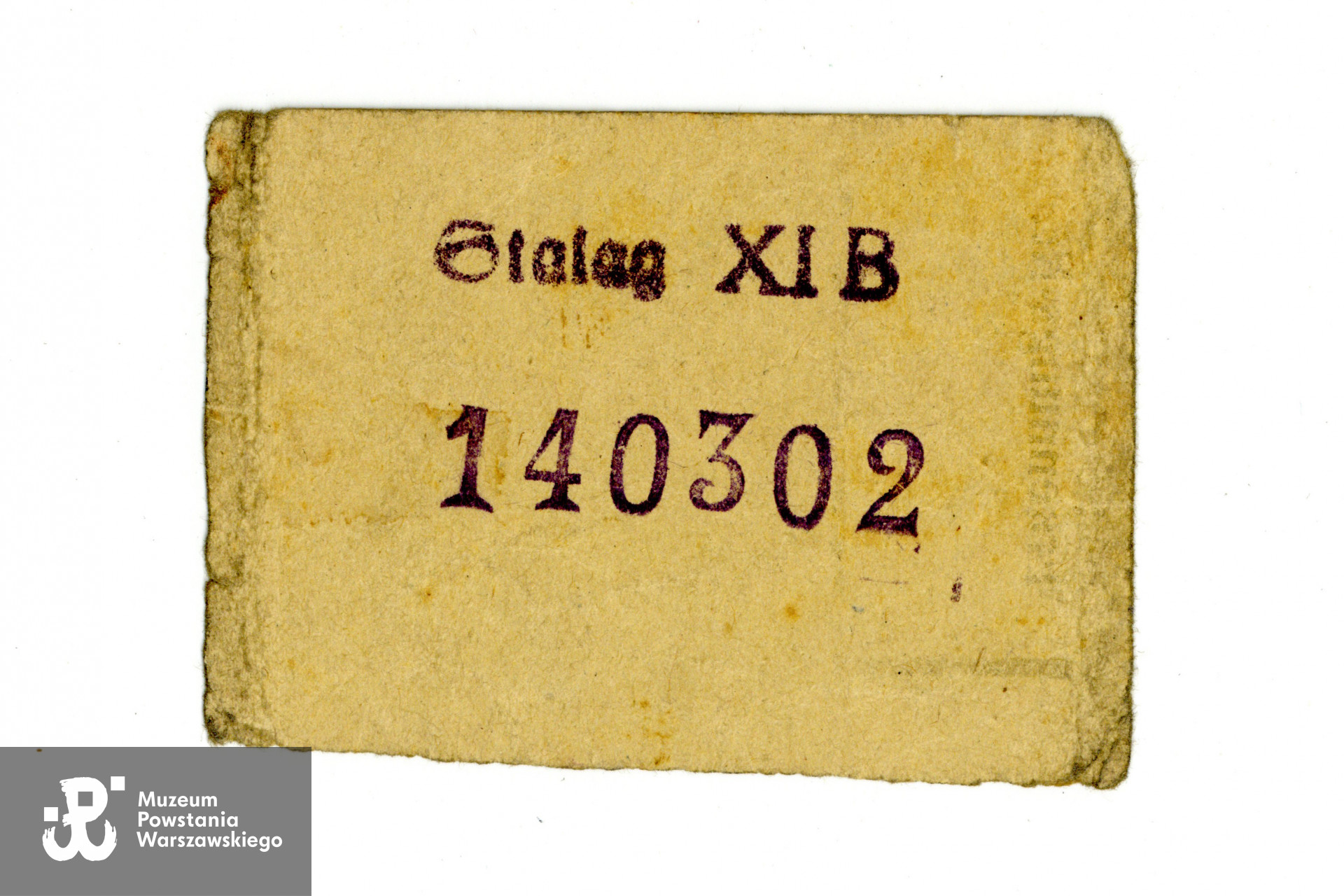 Numer jeniecki (na tekturce) należący do Zygmunta Raczyńskiego. Ze zbiorów Muzeum Powstania Warszawskiego, sygn. P/9329/19, dar p. Jerzego Raczyńskiego, syna Powstańca