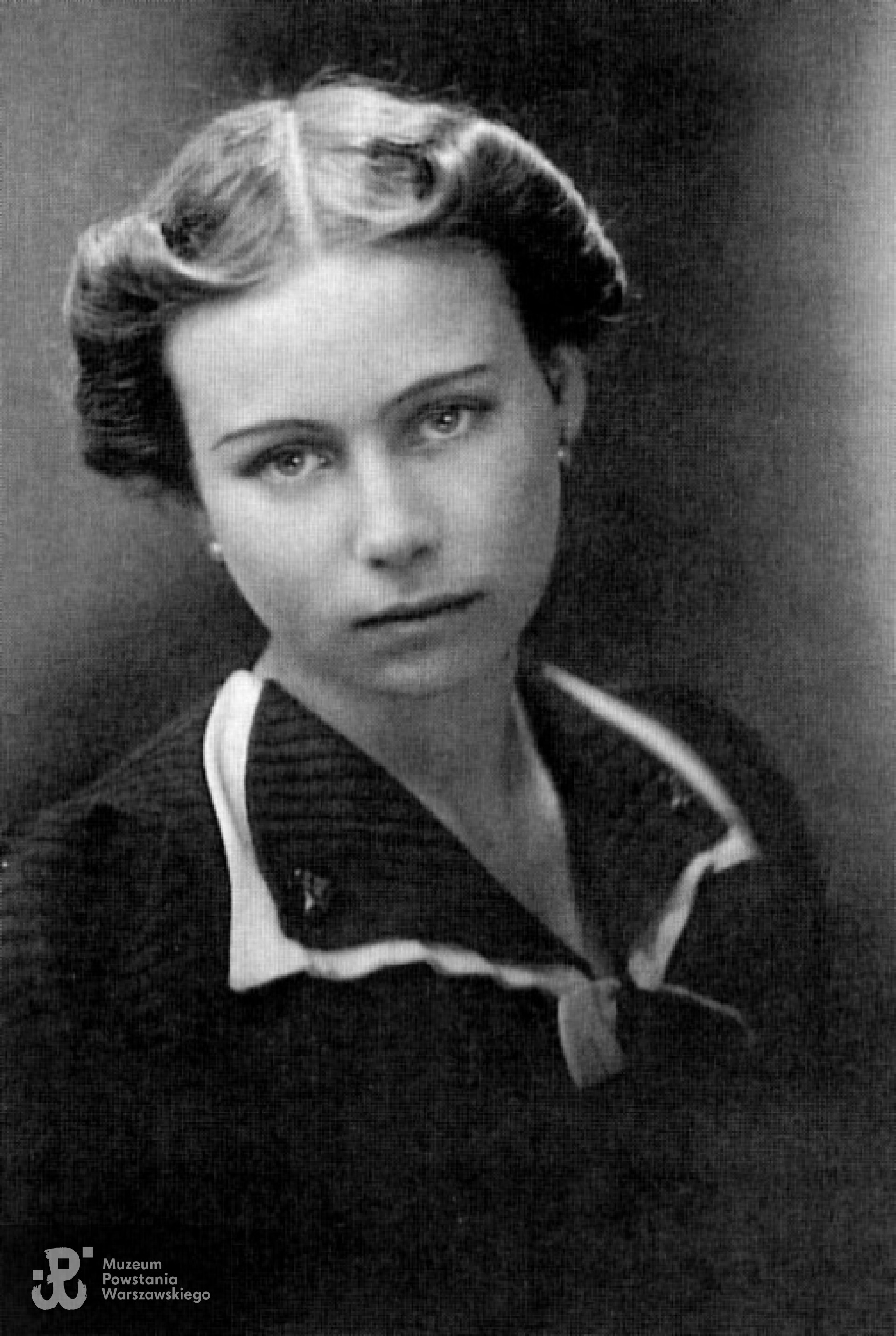 Halina Donimirska-Szyrmer "Halszka". Zdjęcie z roku 1938.  Fot. AR MPW