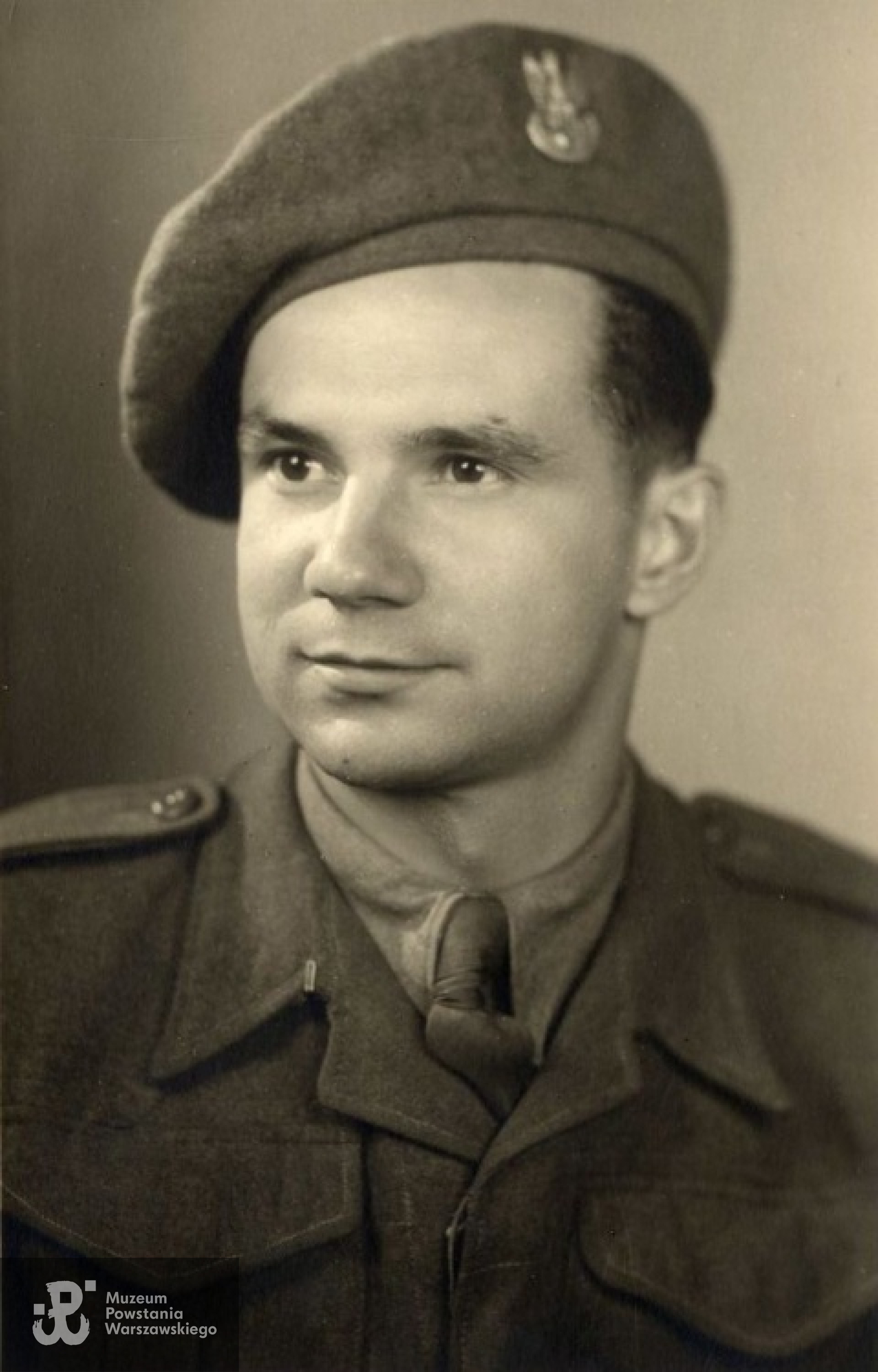 Henryk Chrostowski "Tadeusz Czarny" - po wojnie ok. 1946 r. Zdjęcie z archiwum rodzinnego Teresy Chrostowskiej - Sawickiej