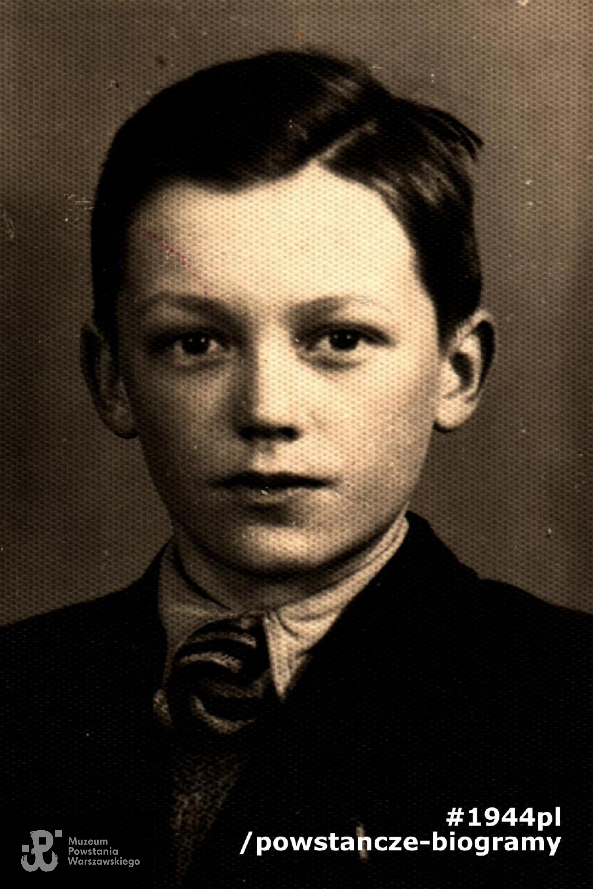 łącznik Zdzisław Stefan Sokalski ps. Czarny. Fot. z archiwum rodzinnego p. Zdzisława Sokalskiego, skany przesłane do Muzeum Powstania Warszawskiego  w styczniu 2022 r. 