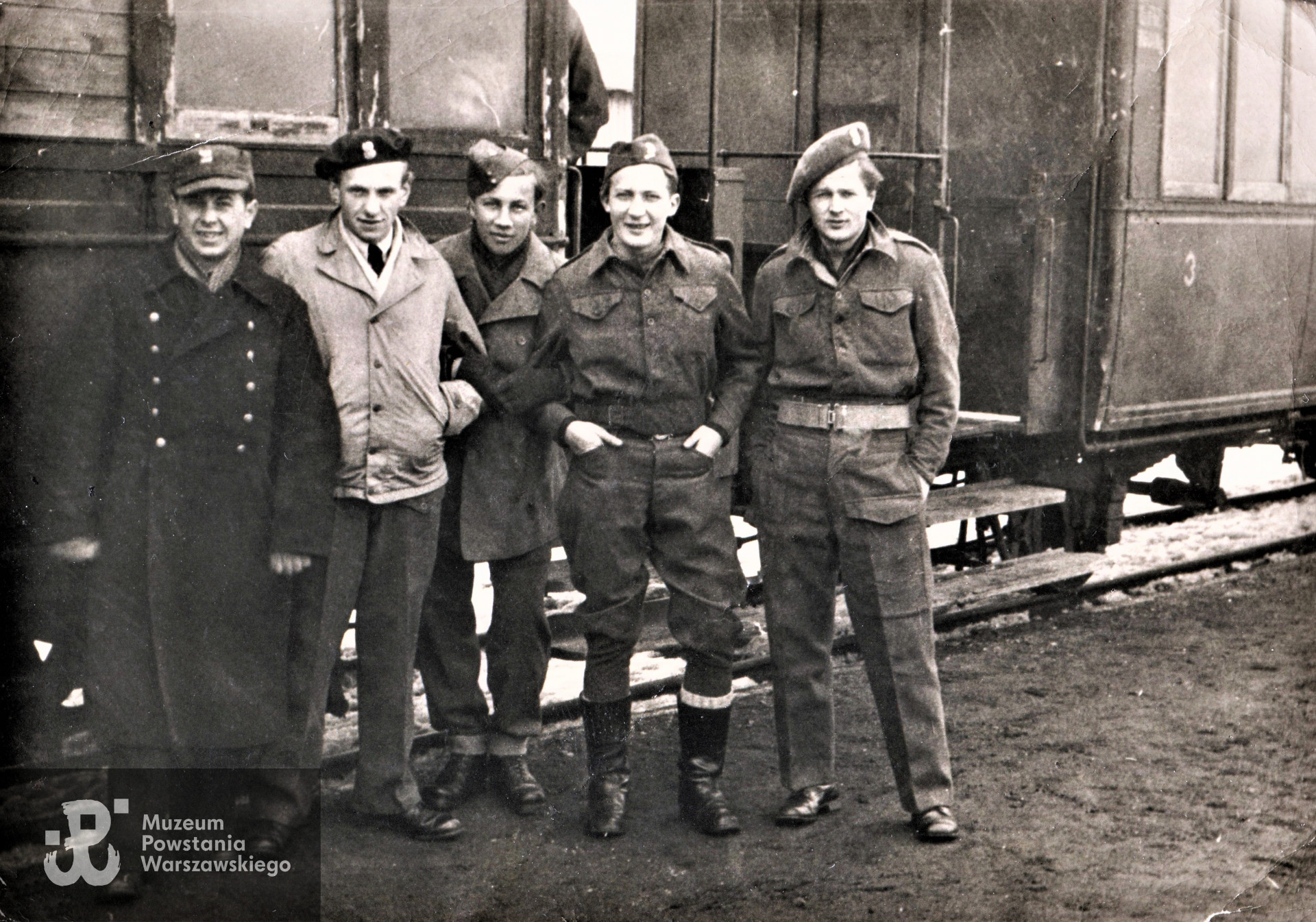 Na zdjęciu drugi z lewej. Fot. ze zbiorów rodzinnych p. Tadeusza Kubiaka 