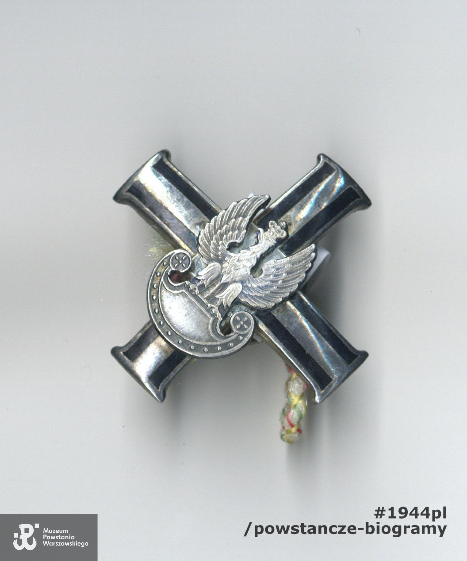 Ze zbiorów Muzeum Powstania Warszawskiego, sygn.  P/9593, dar p.  Alicji Dubrawy - Rafalskiej. 