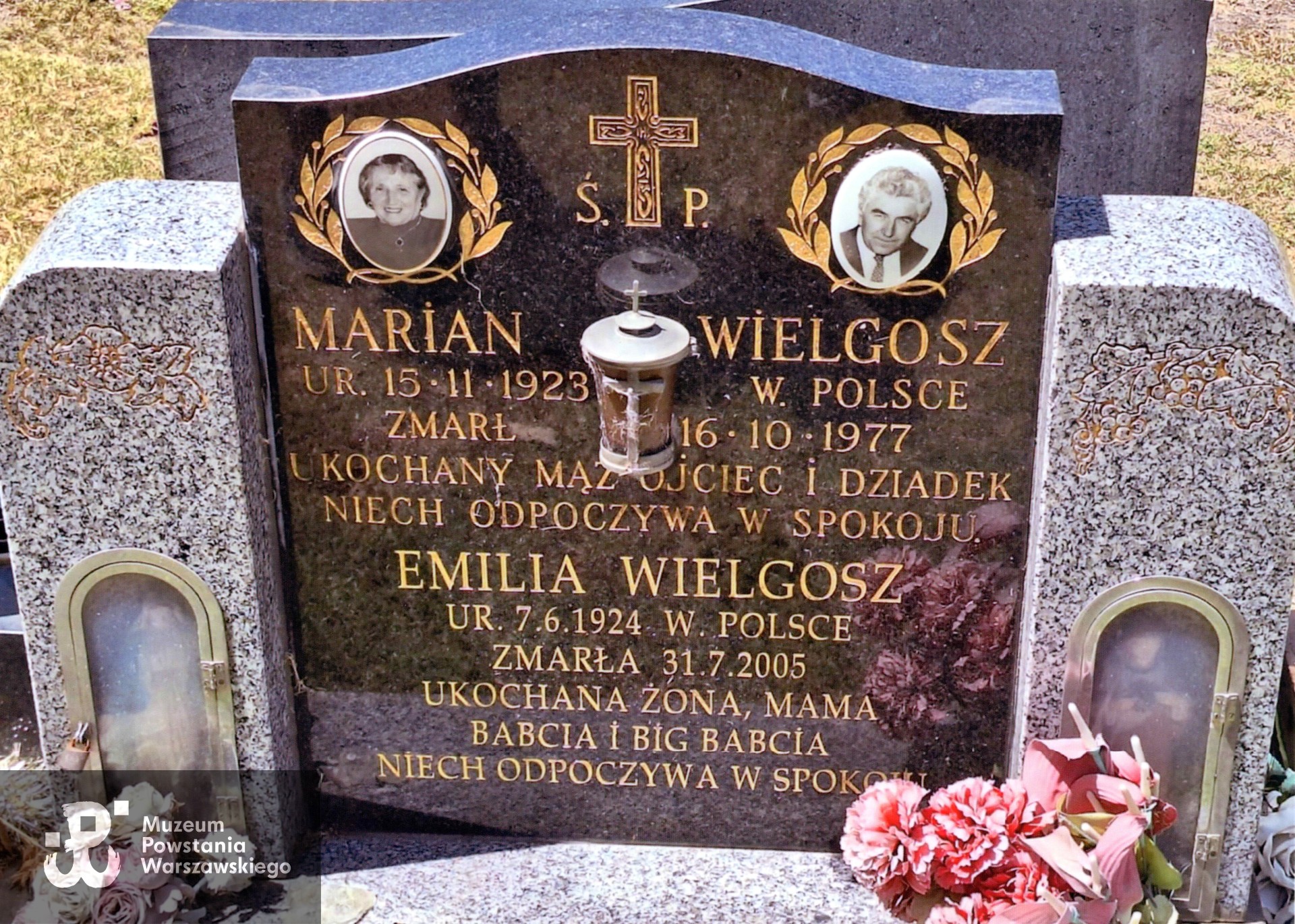 Footscray General Cemetery Memorials. Fot. udostępnił pan George Wielgosz, syn Powstańca. Skan wykonano w Muzeum Powstania Warszawskiego podczas 82. rocznicy wybuchu Powstania Warszawskiego.
