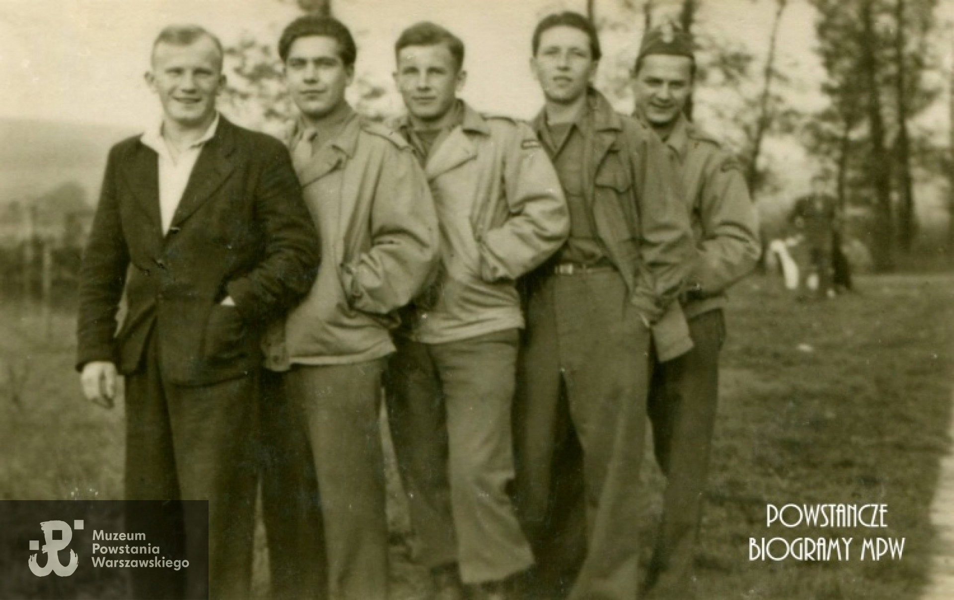 1947 r. - Zdzisław Fedorowicz na zdjęciu pierwszy z prawej. fot. archiwum rodzinne.