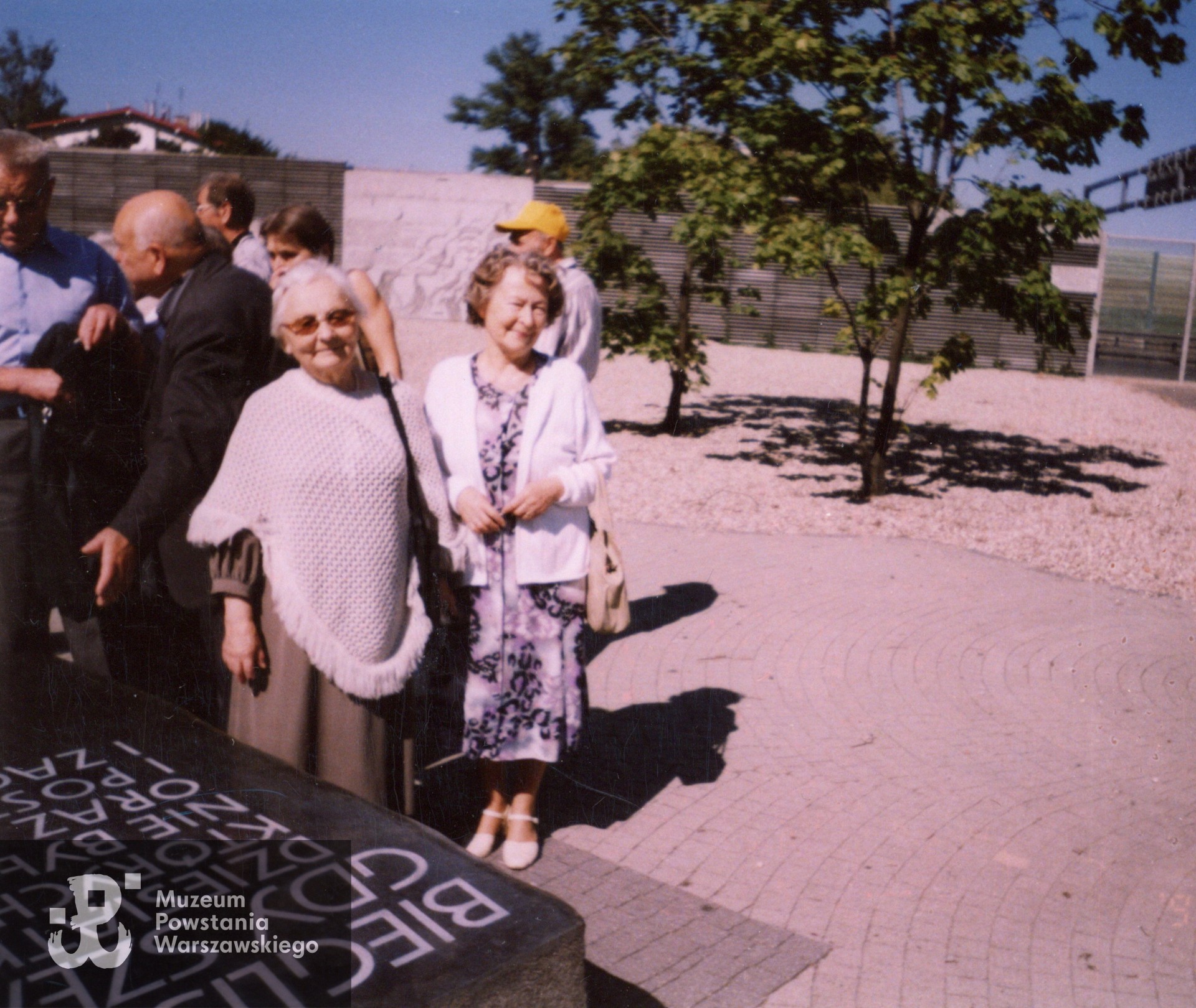  Józefa Marciniak ps. Kropka i Zofia Falkiewicz ps. Poziomka. Fot. ze zbiorów prywatnych p. Józefy Marciniak ps. Kropka. Skany wykonano w Muzeum Powstania Warszawskiego, 04/2024.