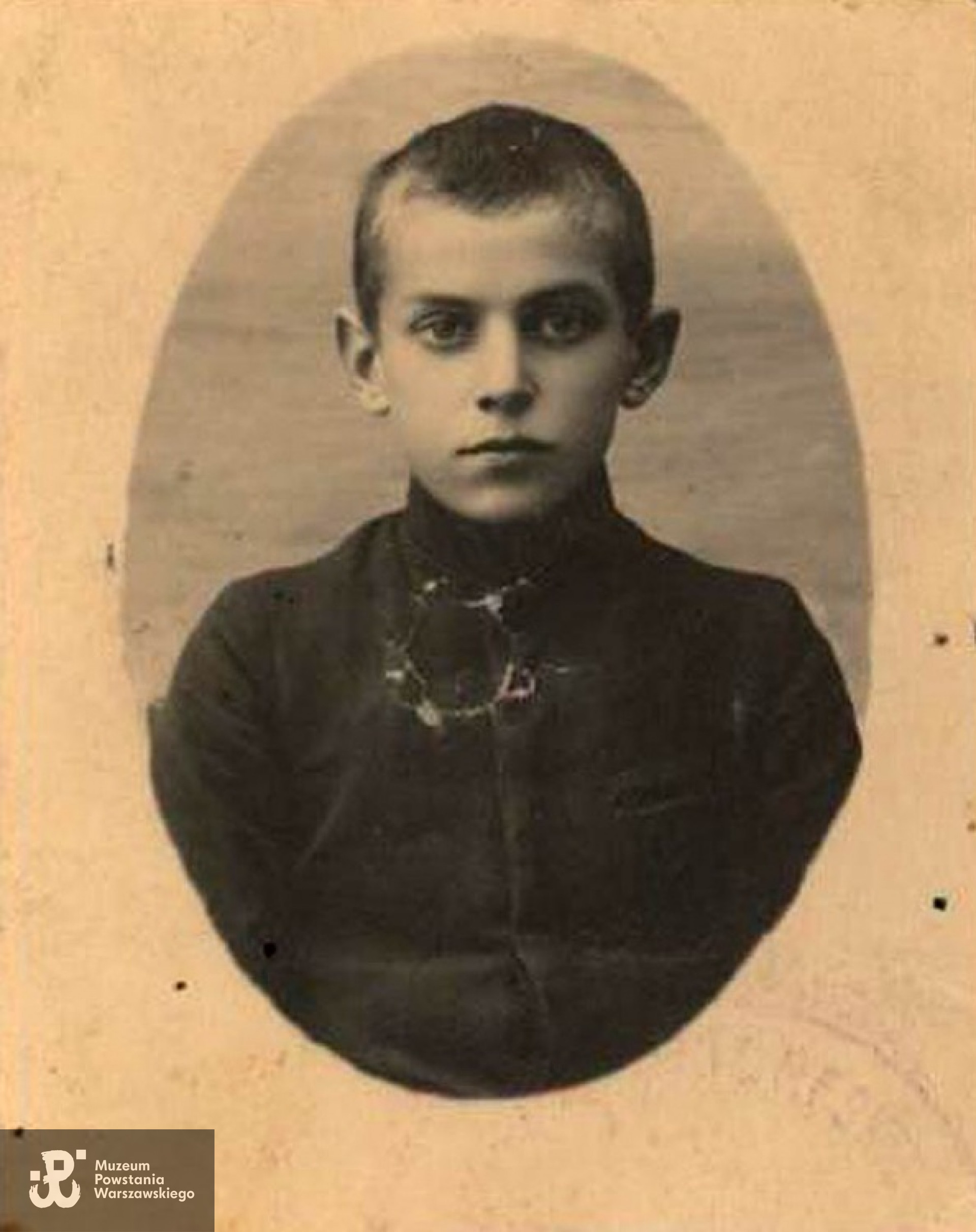 Tadeusz Życzyński w roku 1933 jako uczeń gimnazjum po ukończeniu szkoły powszechnej