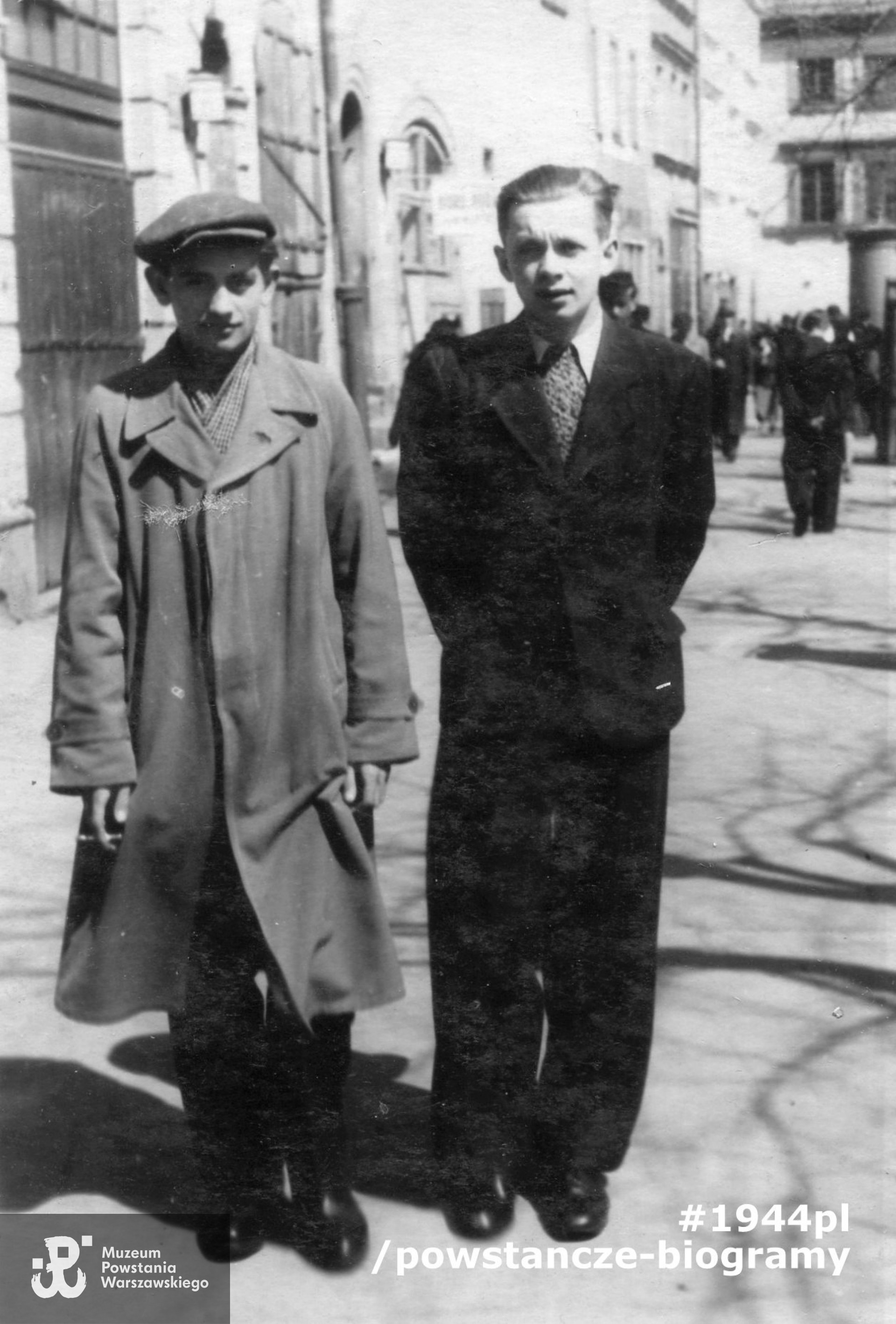  Dawid  Rajzman - z lewej. Skan: materiały do Słownika Uczestników PW - Pokój Kombatanta